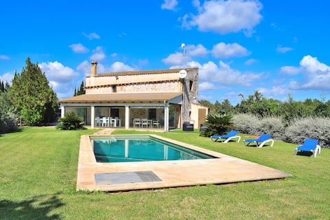 Anuncio de Airbnb popular: 108 Finca Son Morey Tarongers Etv/14340 by Mallorca en Muro