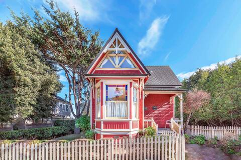 3812 Little House - Nightly Rental, Historic Home,