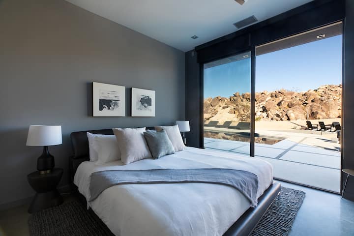 King bed, bedroom 3.