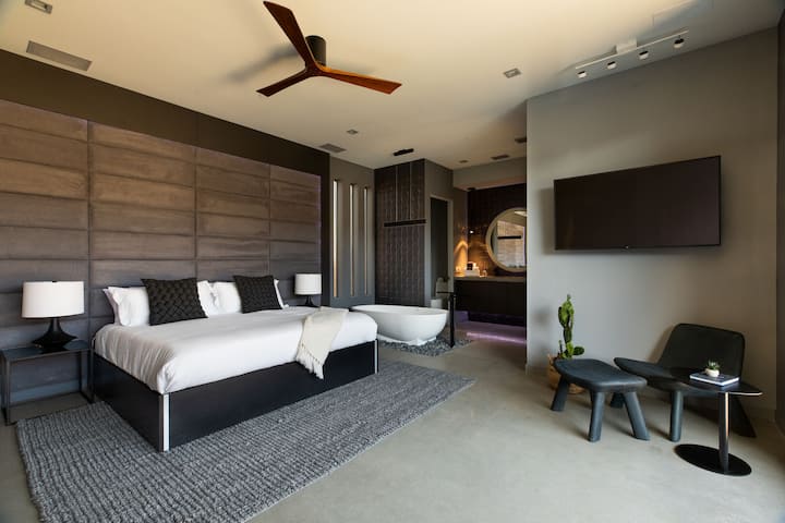 King bed in the master bedroom