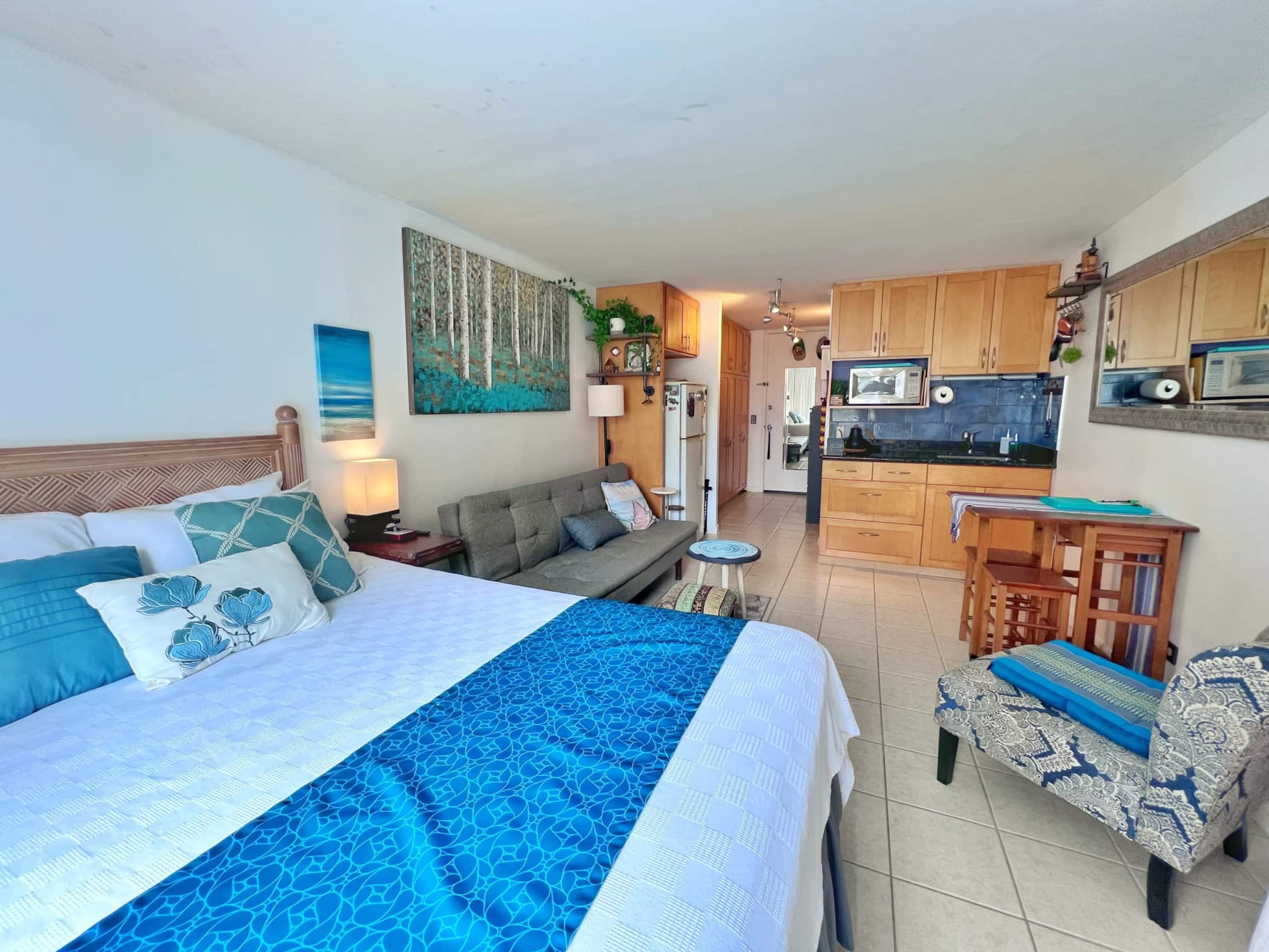Condo in Honolulu · ★4.89 · 1 bedroom · 1 bed · 1 private bath - Image 4