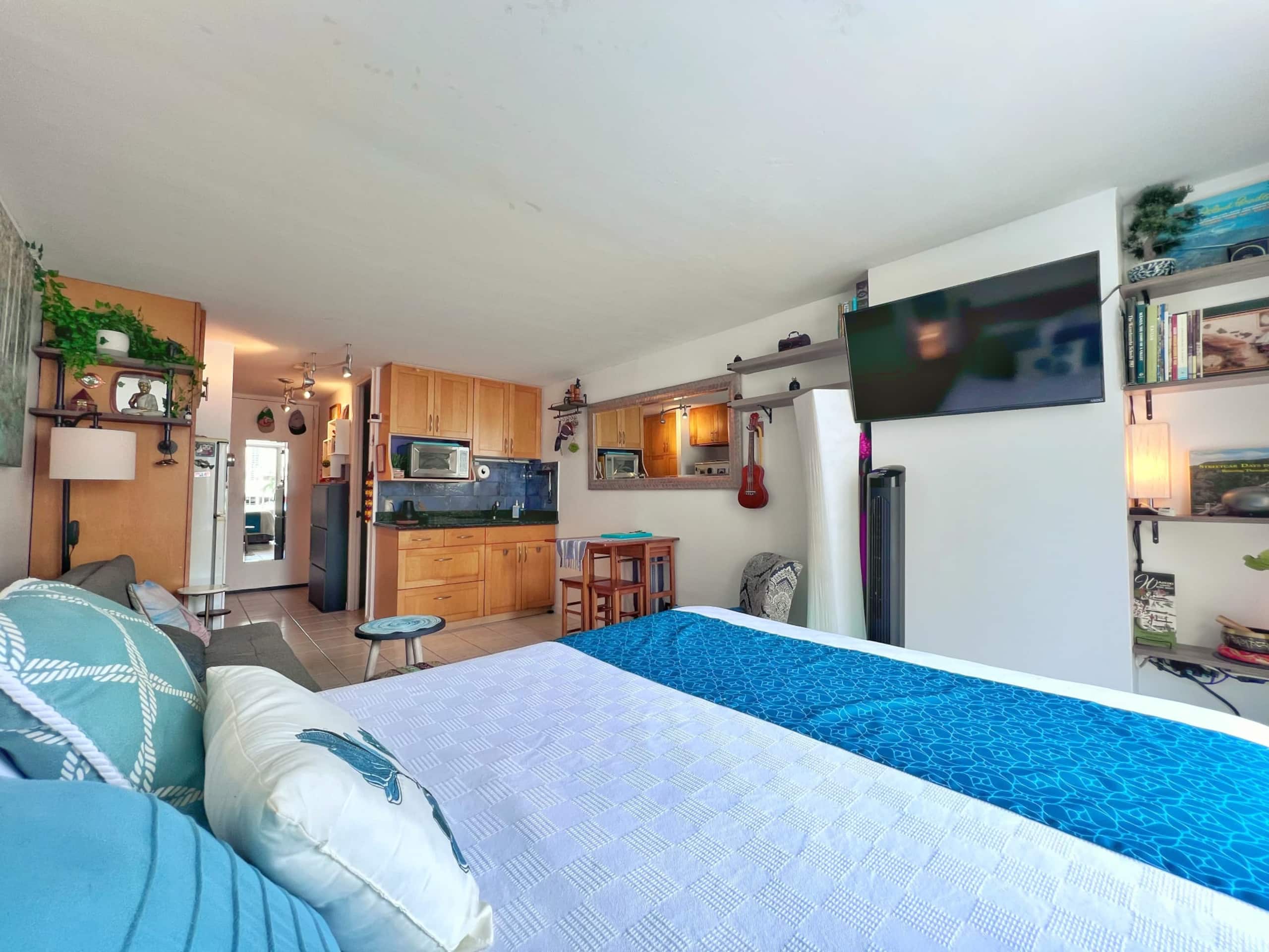 Condo in Honolulu · ★4.89 · 1 bedroom · 1 bed · 1 private bath - Image 1