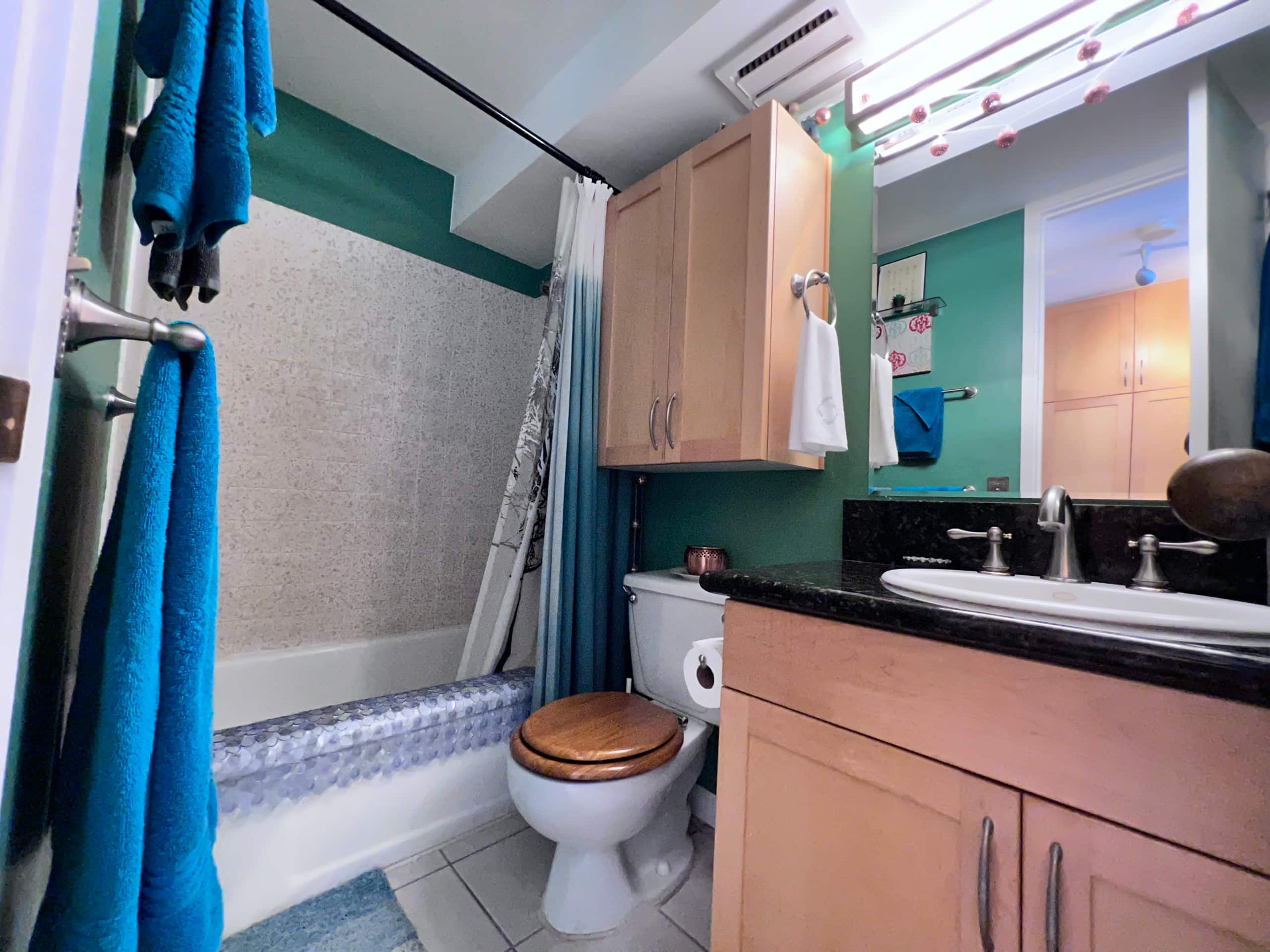 Condo in Honolulu · ★4.89 · 1 bedroom · 1 bed · 1 private bath - Image 7