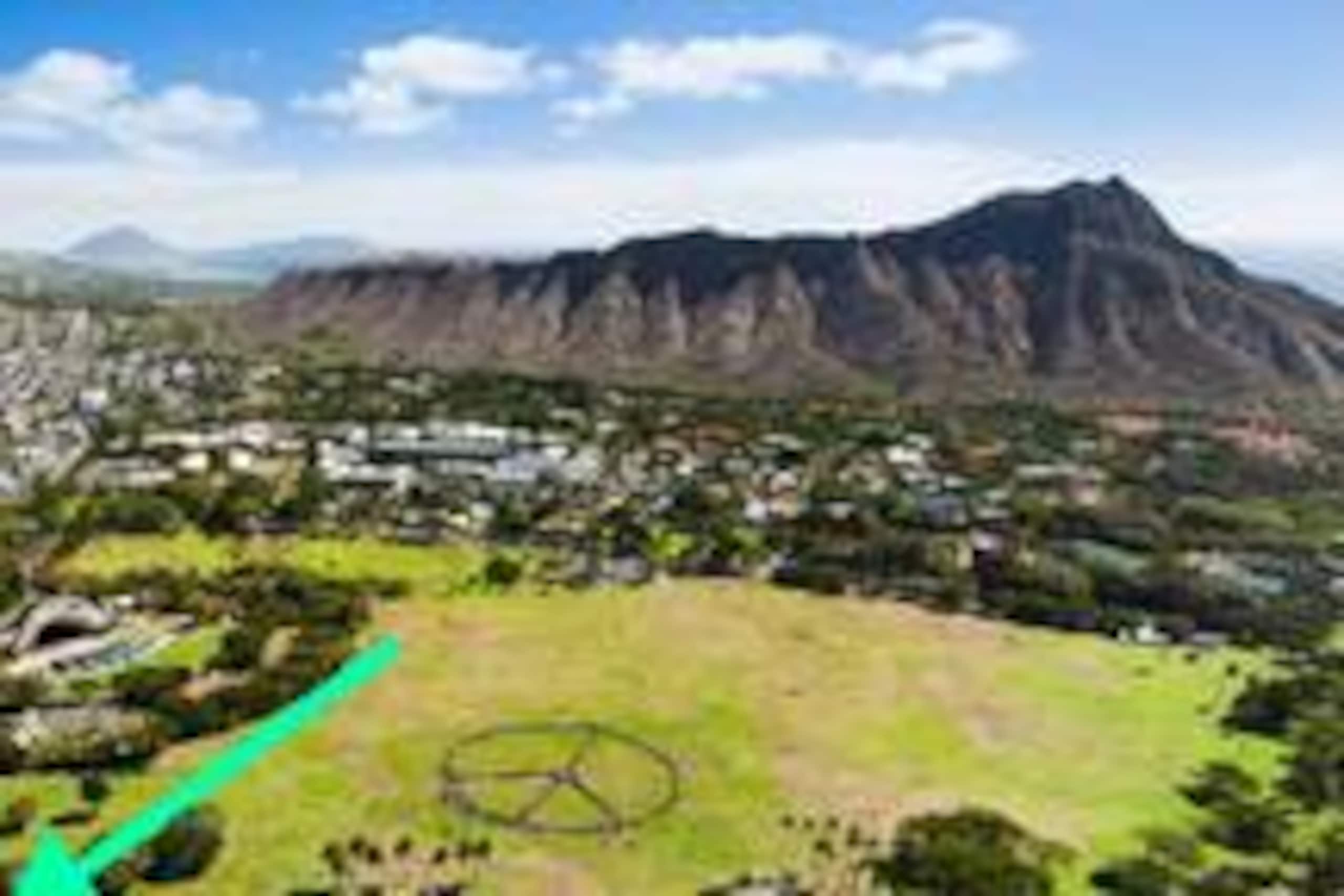 Condo in Honolulu · ★4.89 · 1 bedroom · 1 bed · 1 private bath - Image 12