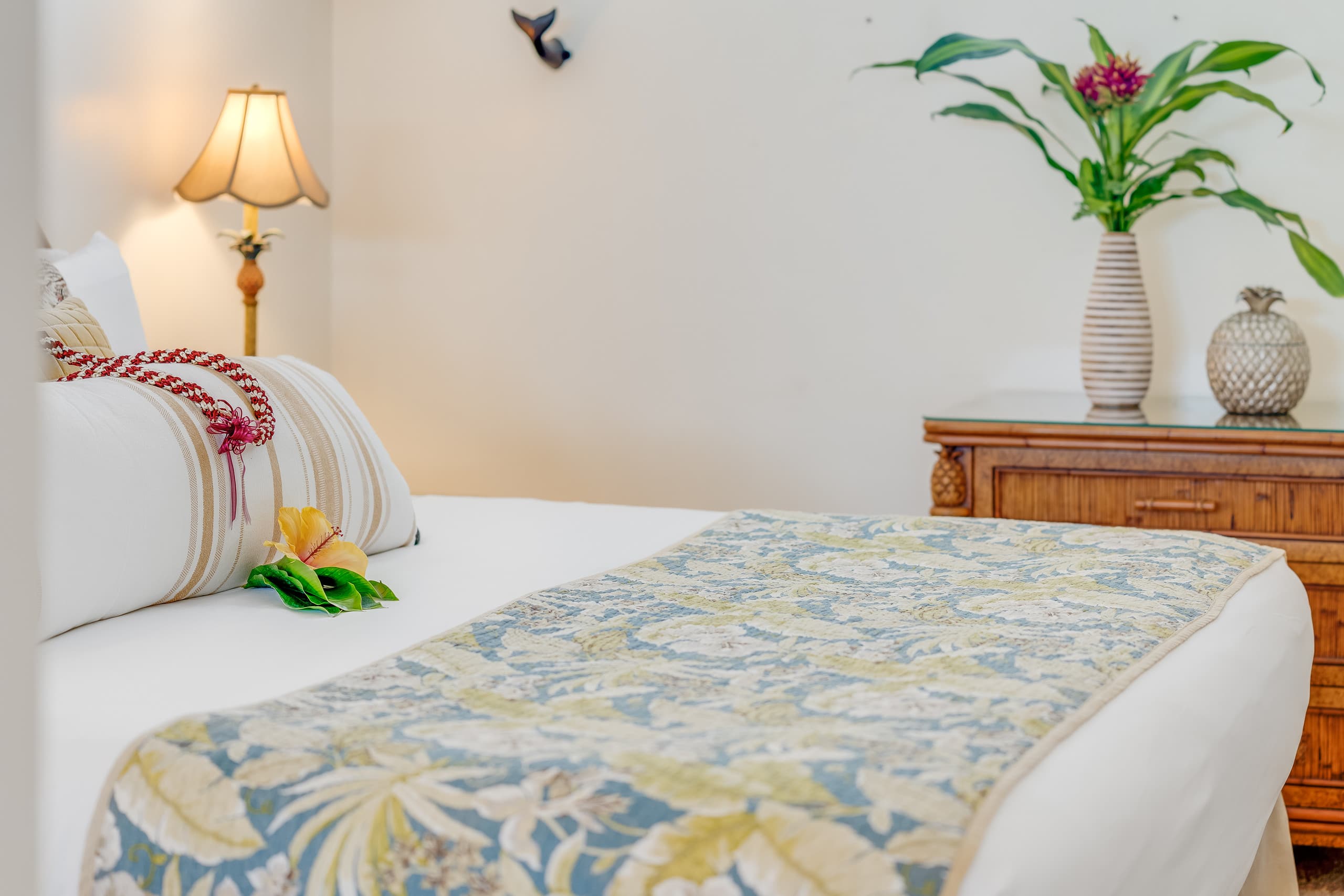 Condo in Lahaina · ★4.8 · 1 bedroom · 2 beds · 1 bath - Image 14