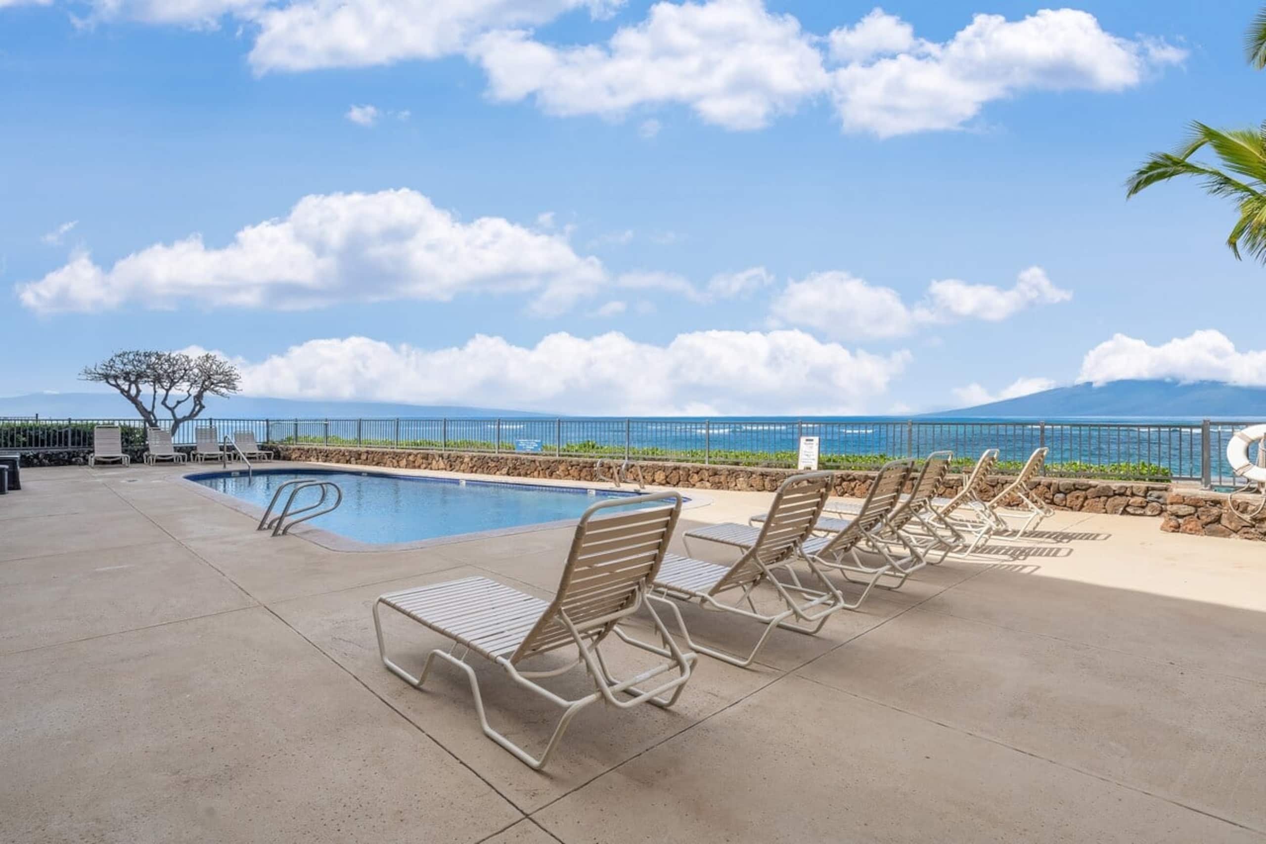 Condo in Lahaina · ★4.8 · 1 bedroom · 2 beds · 1 bath - Image 34
