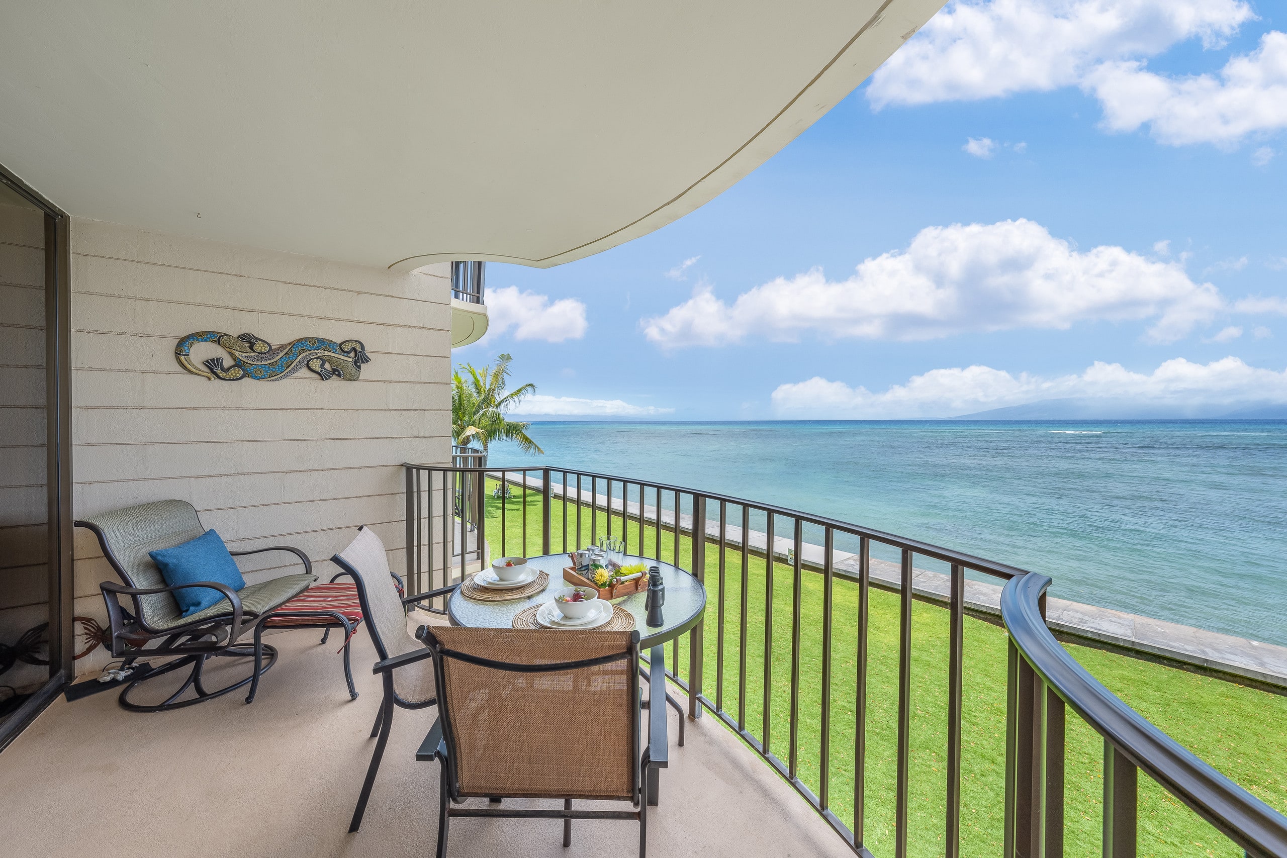 Condo in Lahaina · ★4.8 · 1 bedroom · 2 beds · 1 bath - Image 20