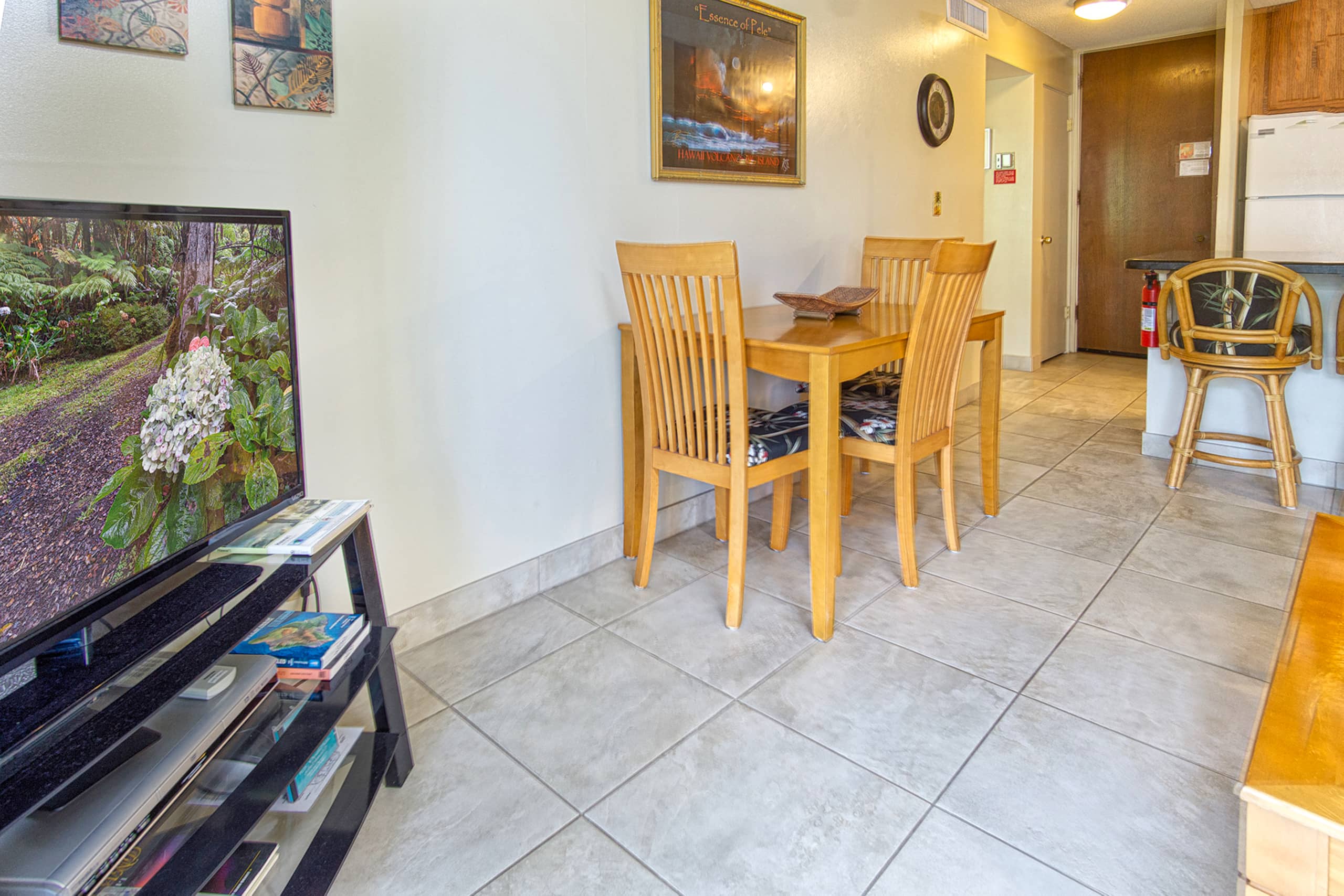 Condo in Kailua-Kona · ★4.45 · 1 bedroom · 2 beds · 1 bath - Image 8