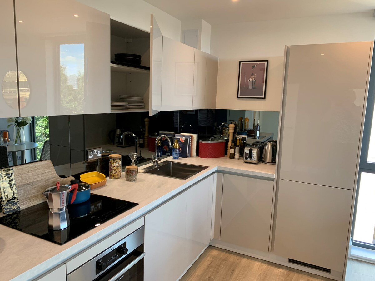 Consett Shotley Bridge, Beautiful, Spacious Five B Townhouses for