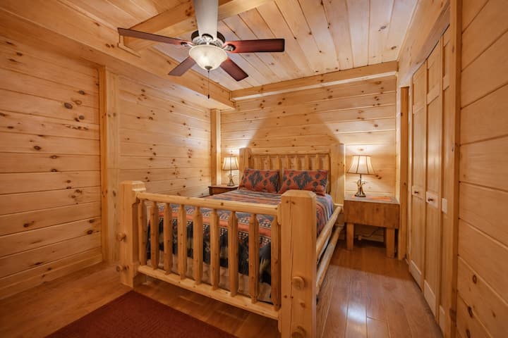 Barn: Lower Level Queen Bedroom (#2 of 4)