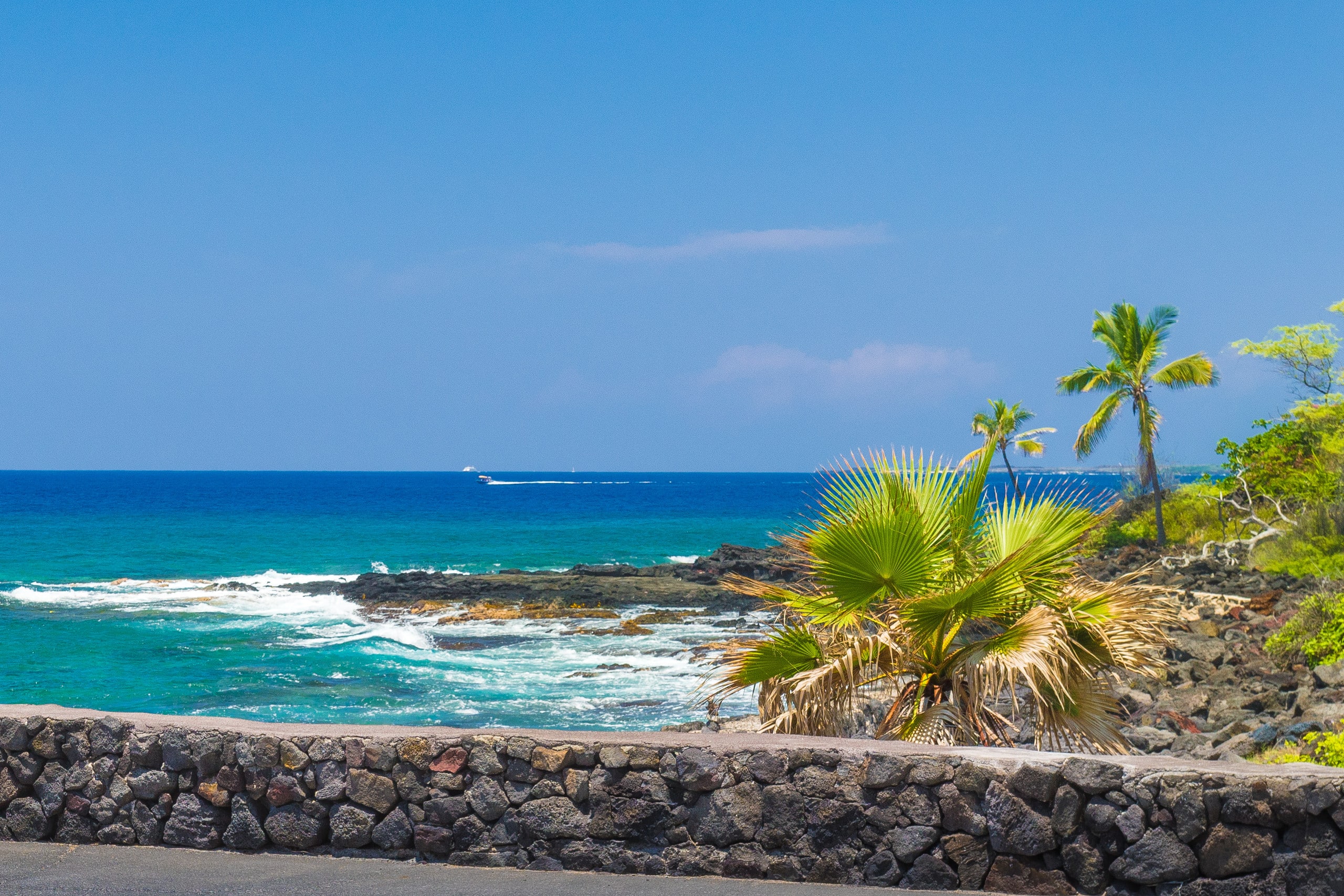 Condo in Kailua-Kona · ★4.48 · 2 bedrooms · 3 beds · 2 baths - Image 24