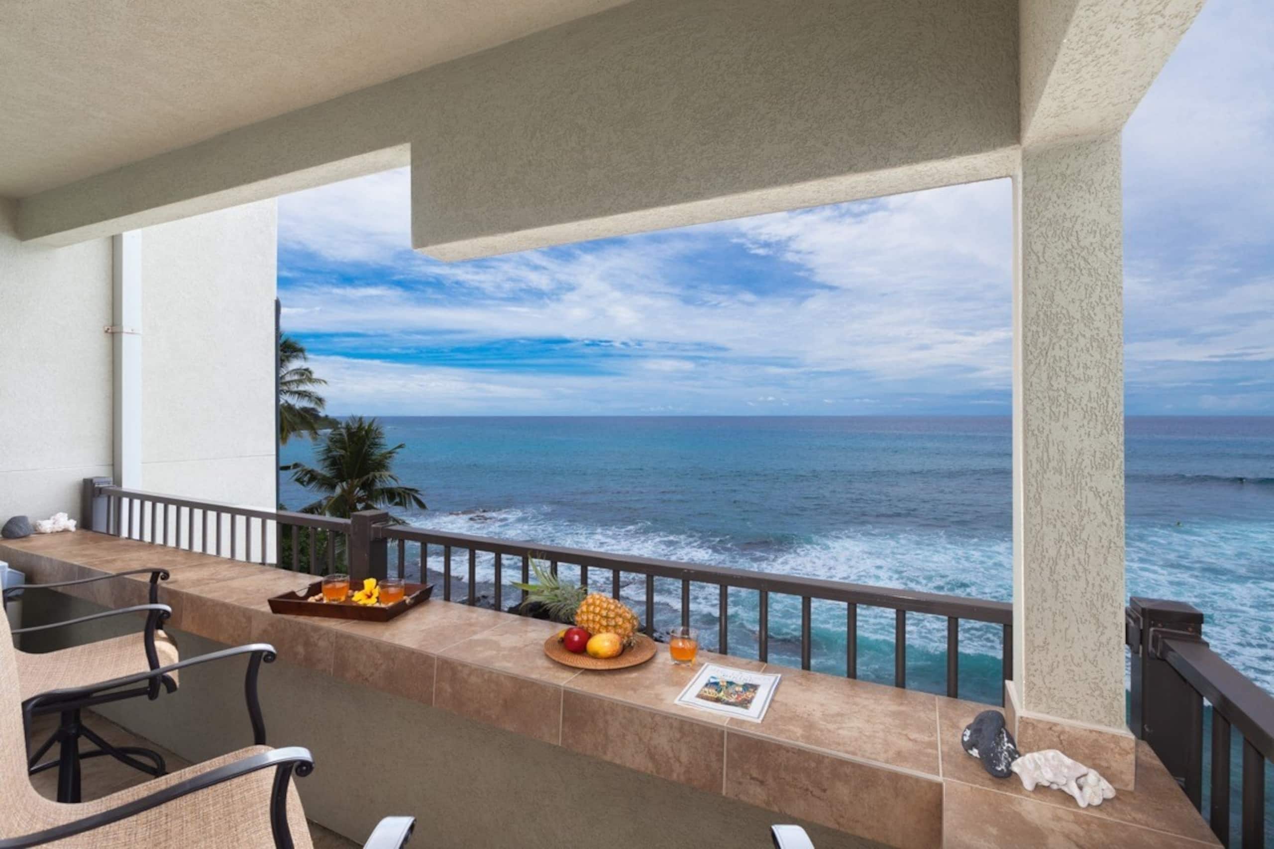 Condo in Kailua-Kona · ★4.45 · 2 bedrooms · 2 beds · 2 baths - Image 13