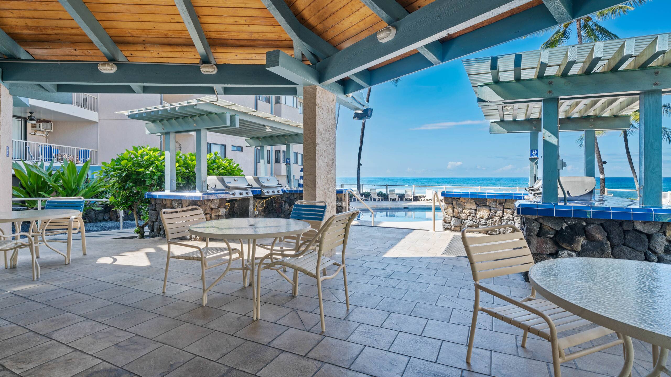 Condo in Kailua-Kona · ★4.8 · 2 bedrooms · 3 beds · 2 baths - Image 32