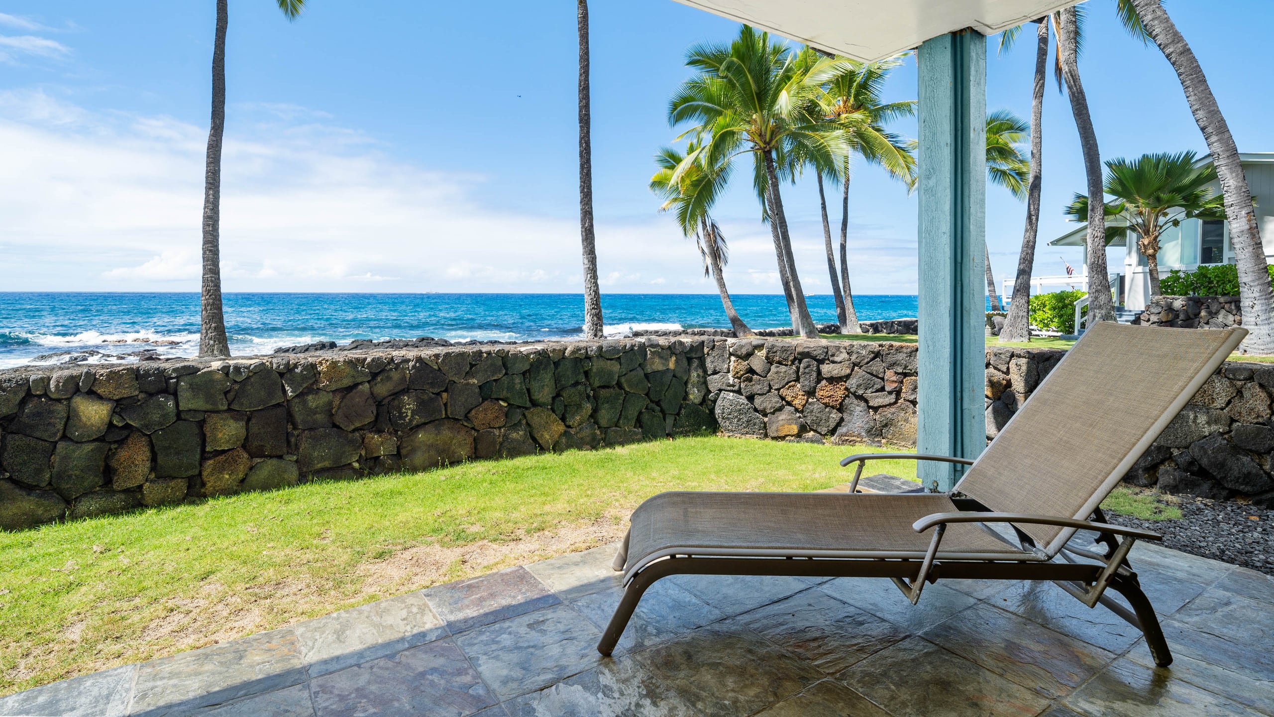 Condo in Kailua-Kona · ★4.8 · 2 bedrooms · 3 beds · 2 baths - Image 23