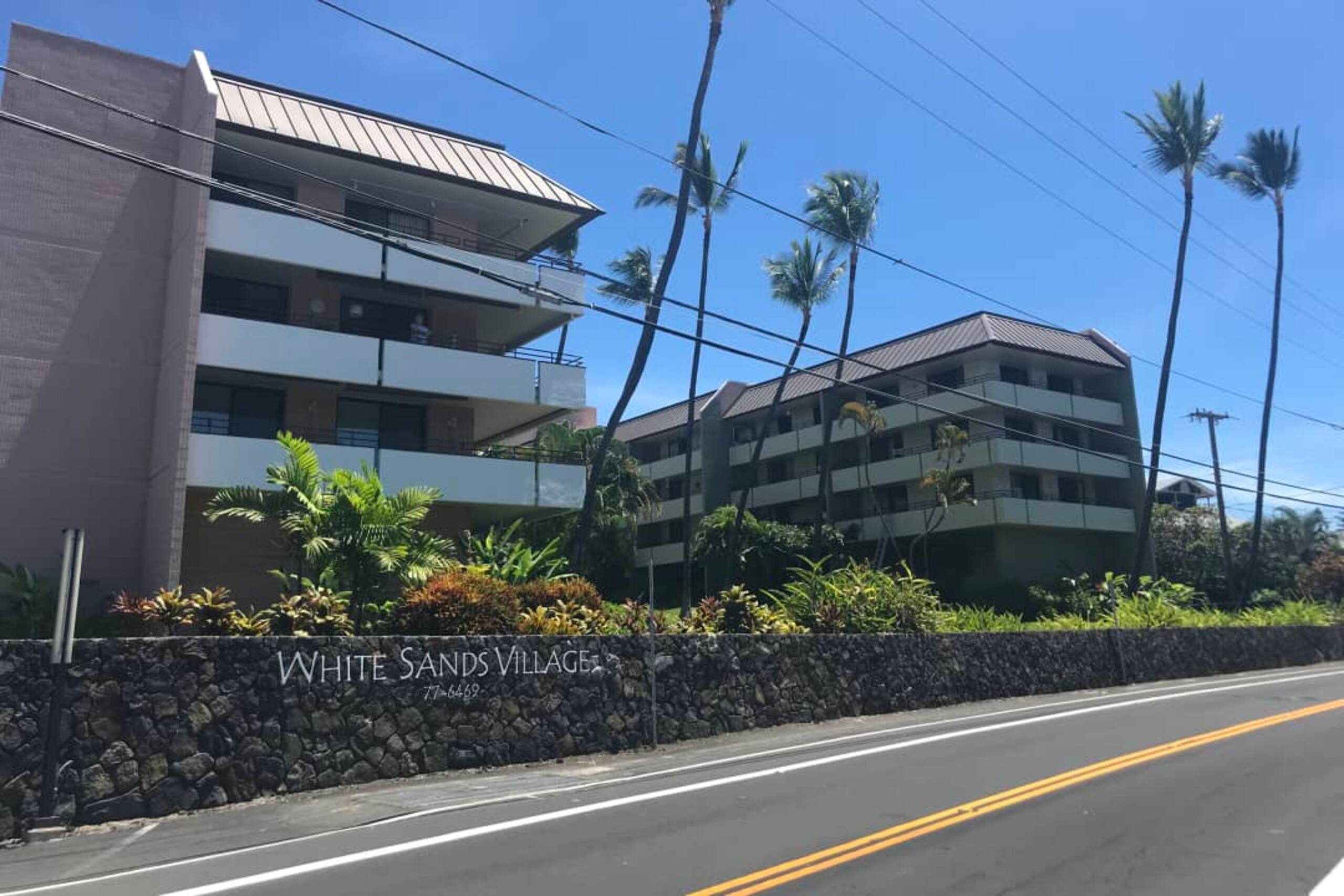Condo in Kailua-Kona · ★4.77 · 2 bedrooms · 3 beds · 2 baths - Image 20