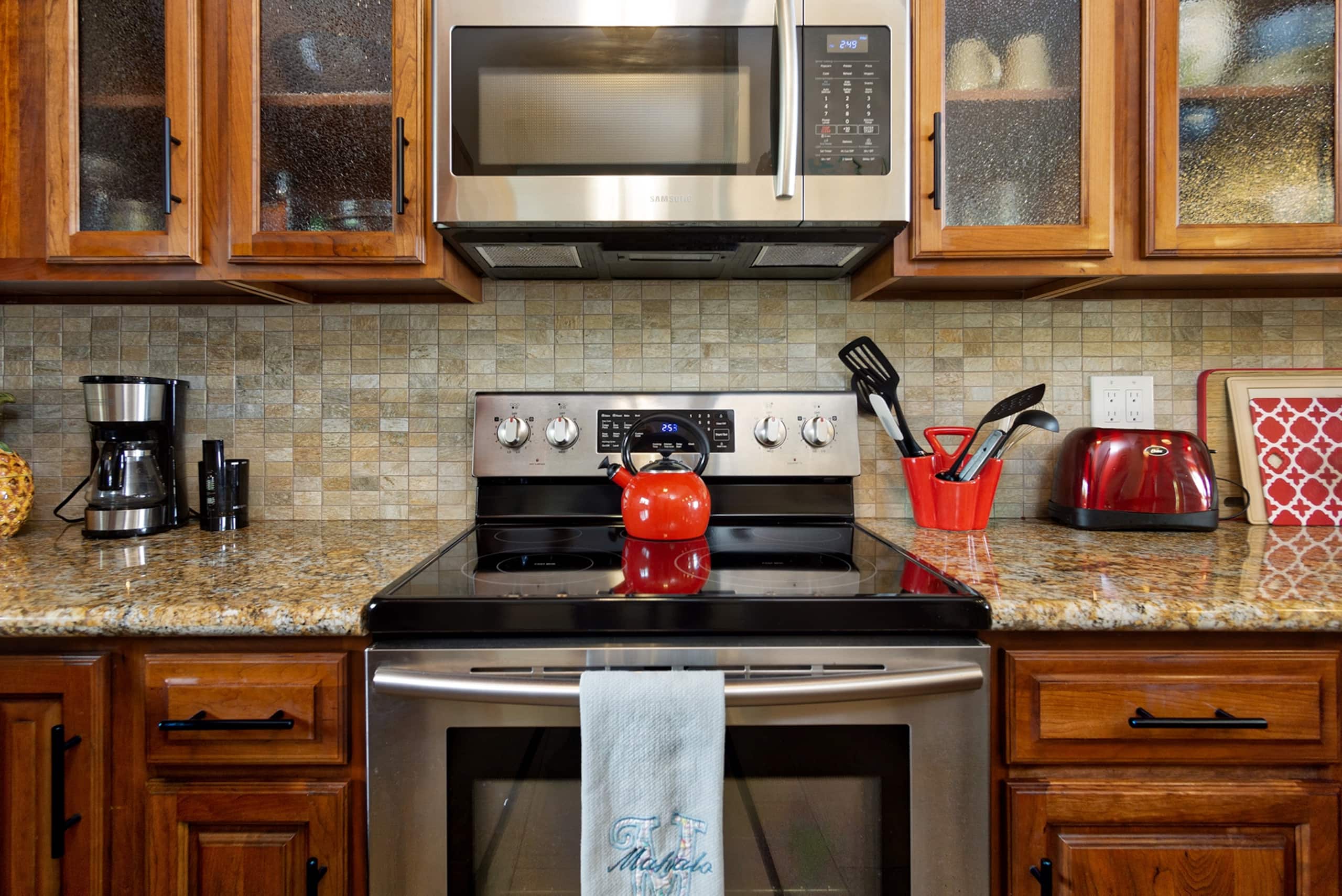 Condo in Kailua-Kona · ★4.82 · 3 bedrooms · 3 beds · 3 baths - Image 10