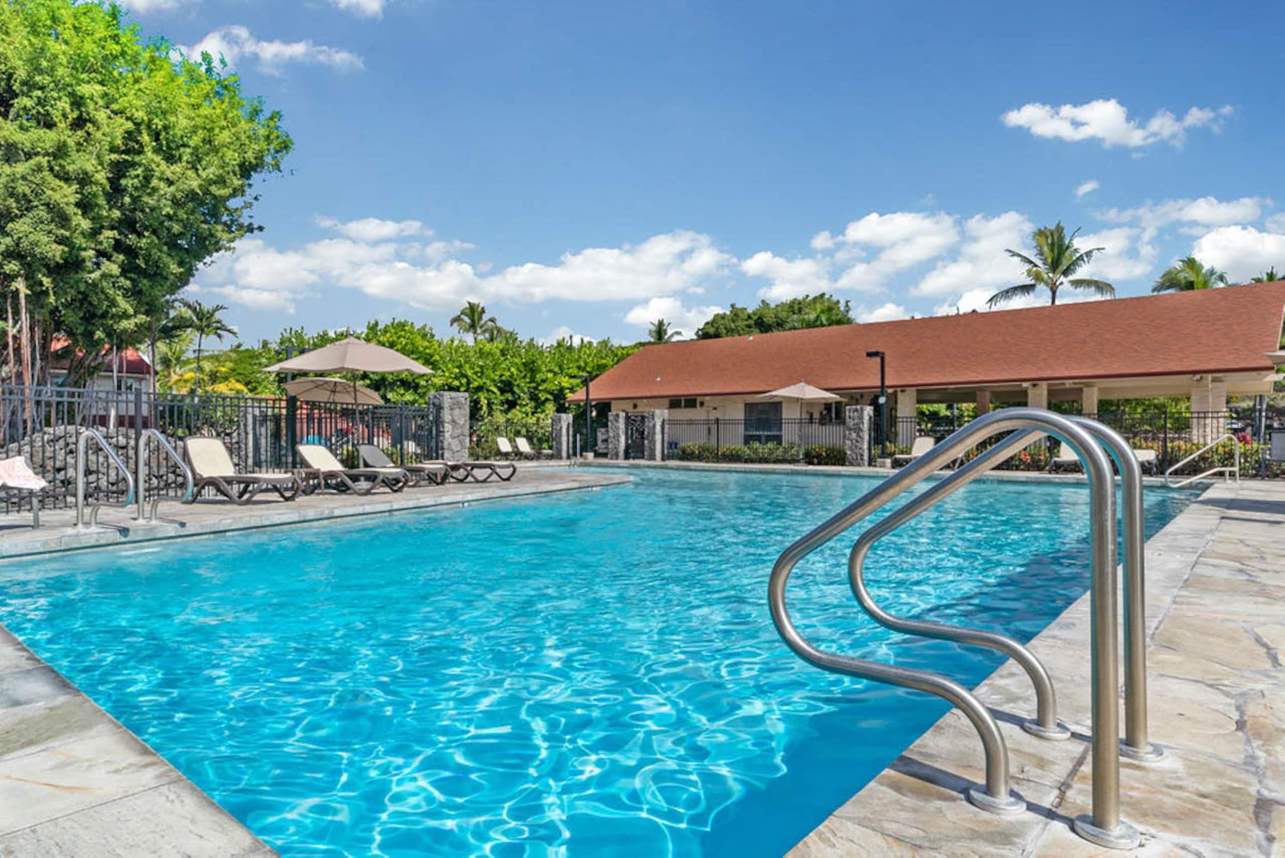 Condo in Kailua-Kona · ★4.82 · 3 bedrooms · 3 beds · 3 baths - Image 55