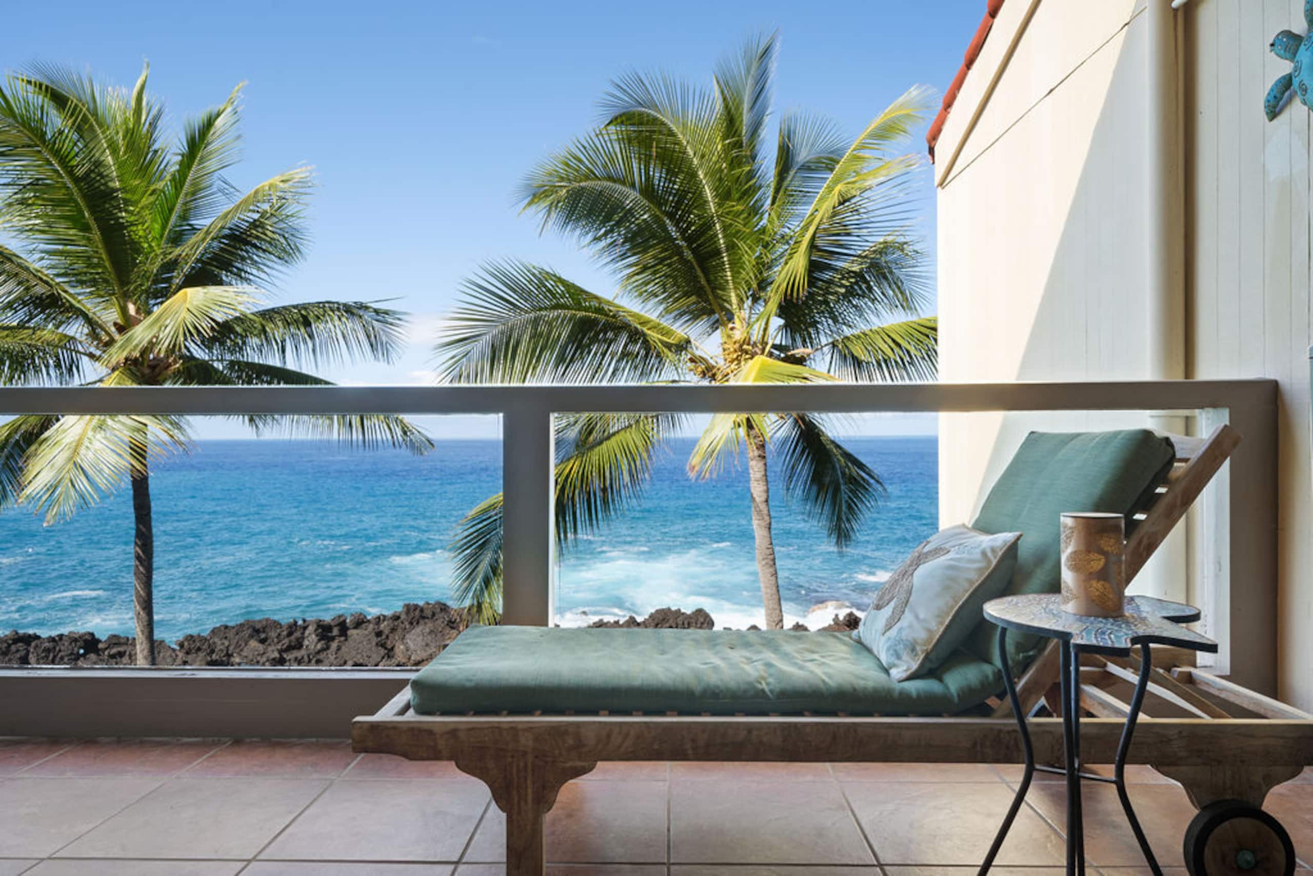 Condo in Kailua-Kona · ★4.82 · 3 bedrooms · 3 beds · 3 baths - Image 45