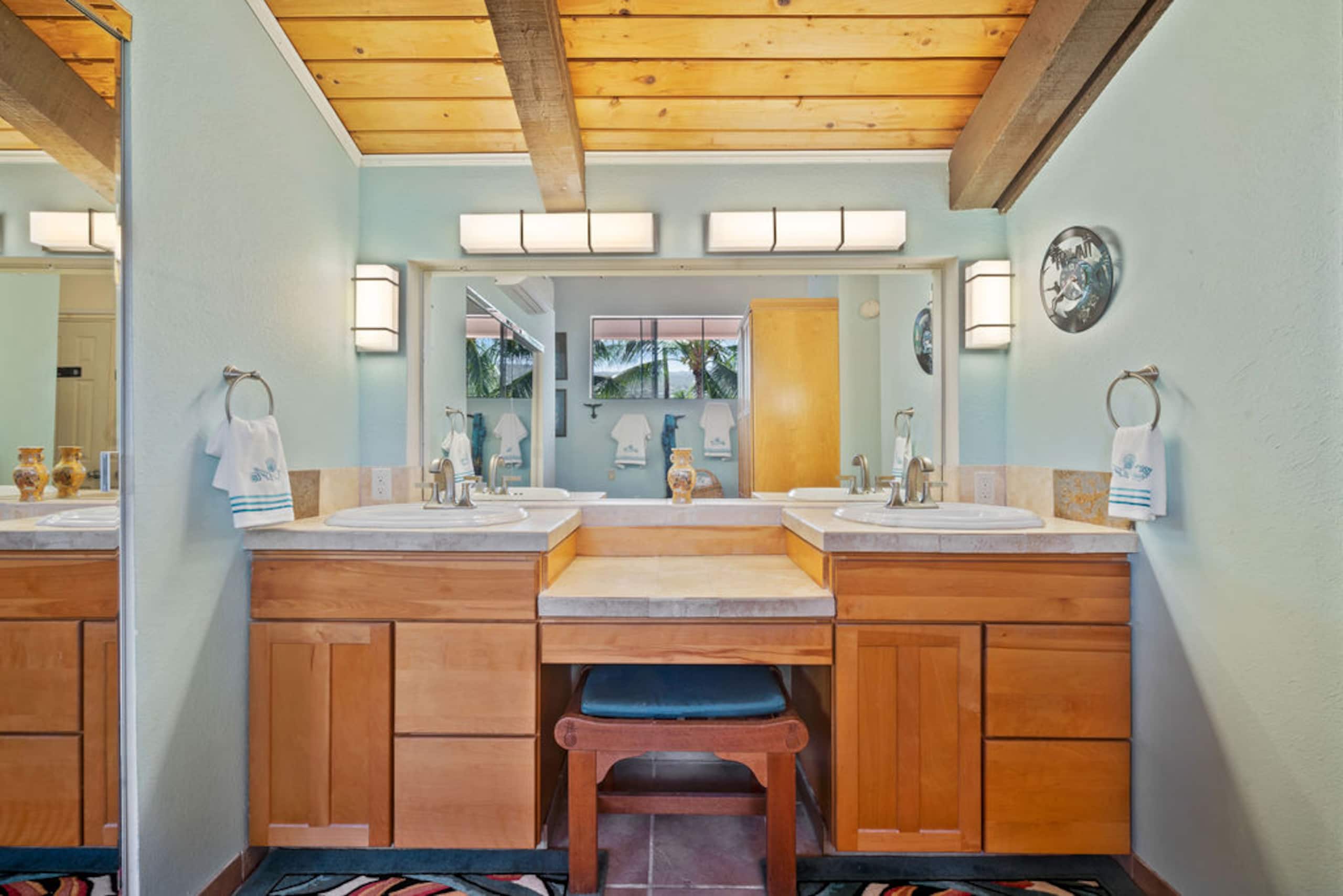 Condo in Kailua-Kona · ★4.82 · 3 bedrooms · 3 beds · 3 baths - Image 31