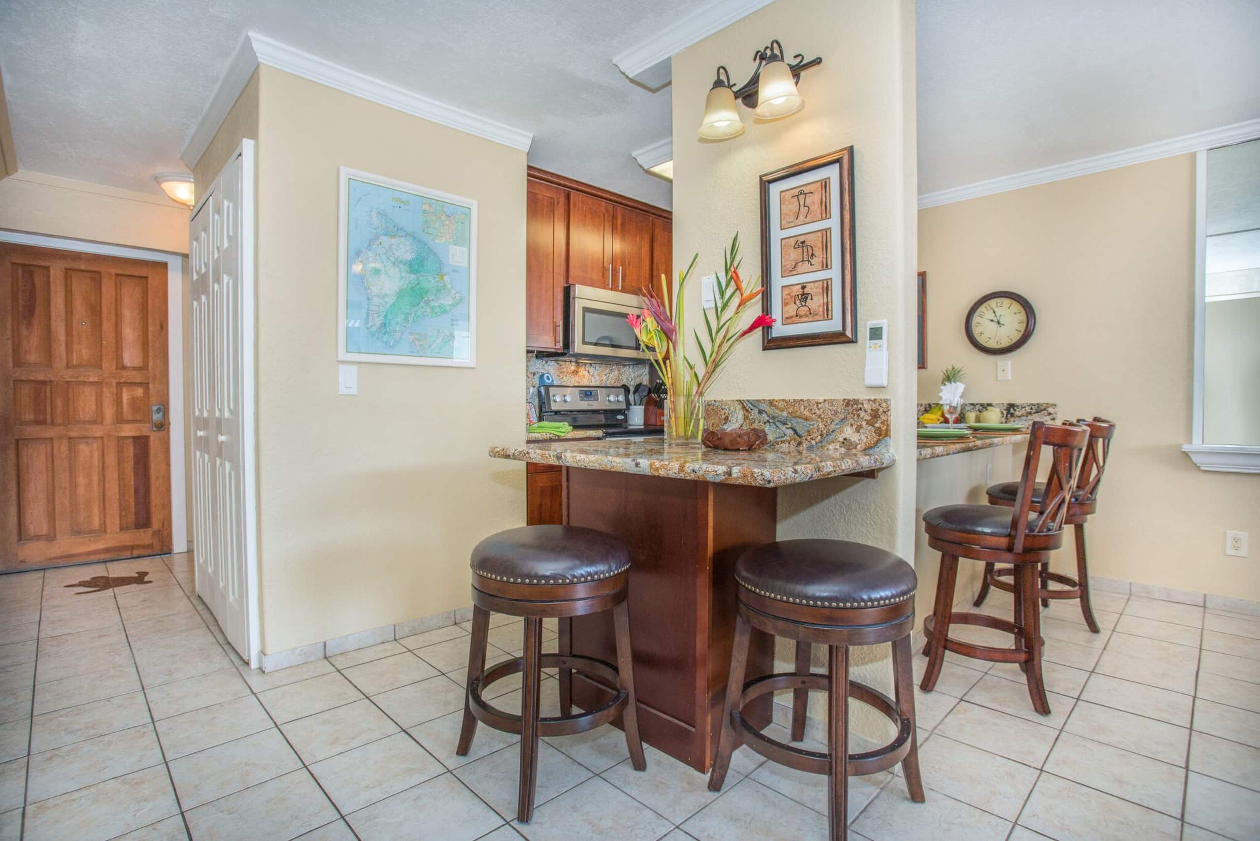 Condo in Kailua-Kona · ★4.77 · 1 bedroom · 2 beds · 1 bath - Image 6