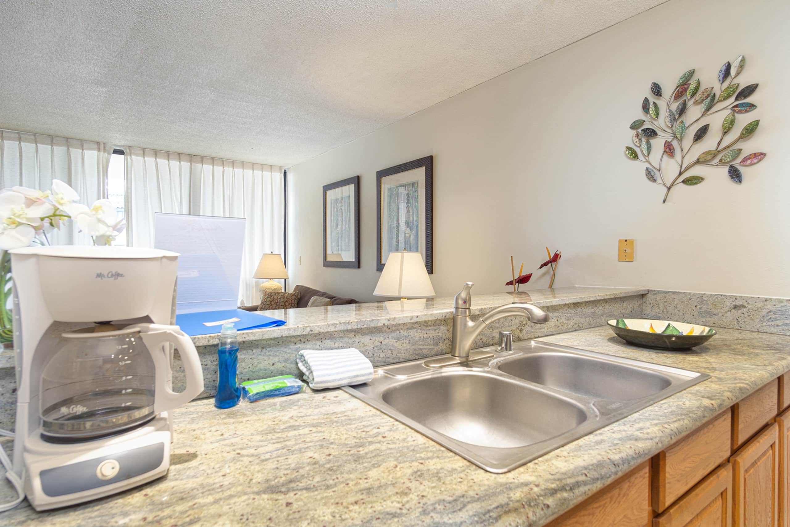Condo in Kailua-Kona · ★4.74 · 1 bedroom · 2 beds · 1 bath - Image 11