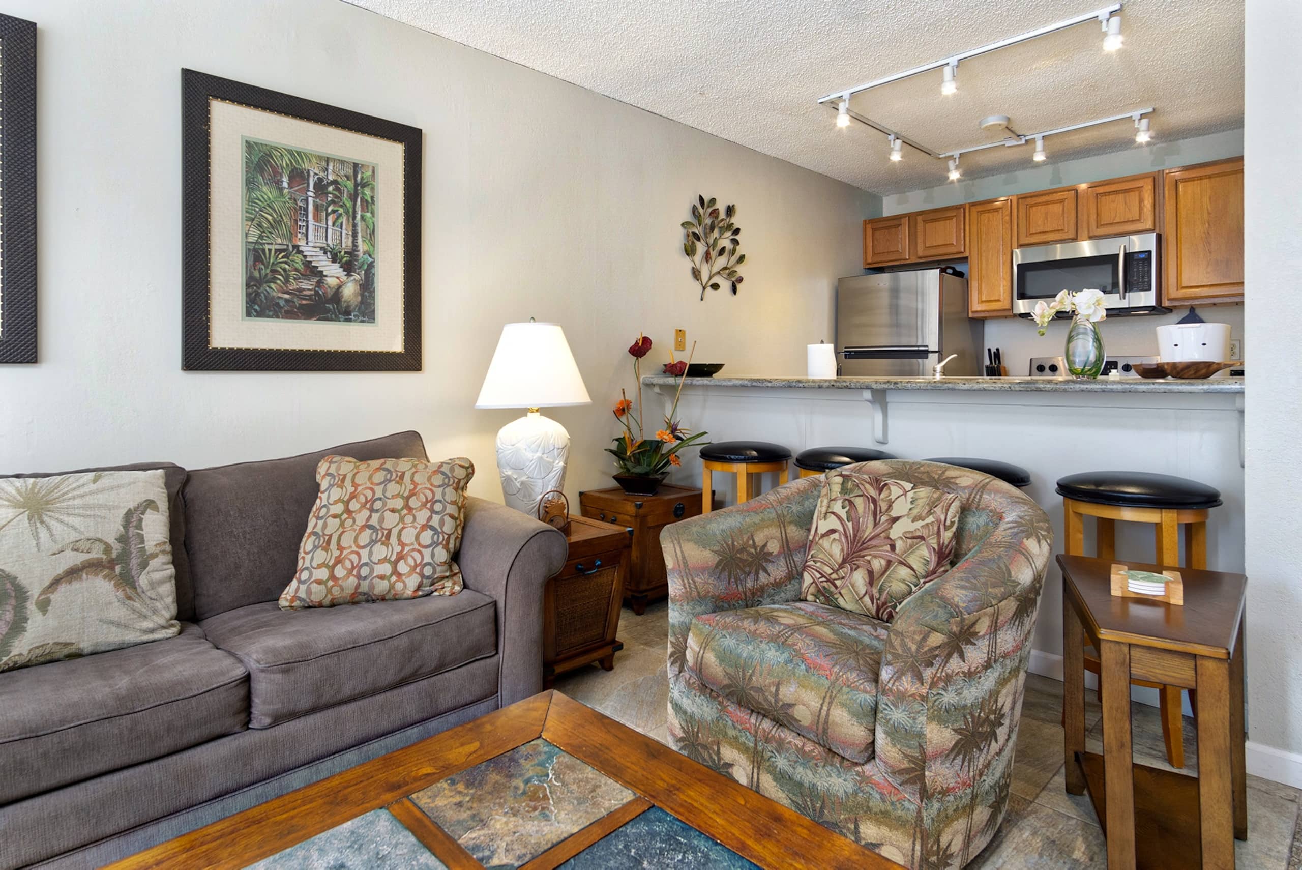 Condo in Kailua-Kona · ★4.74 · 1 bedroom · 2 beds · 1 bath - Image 9