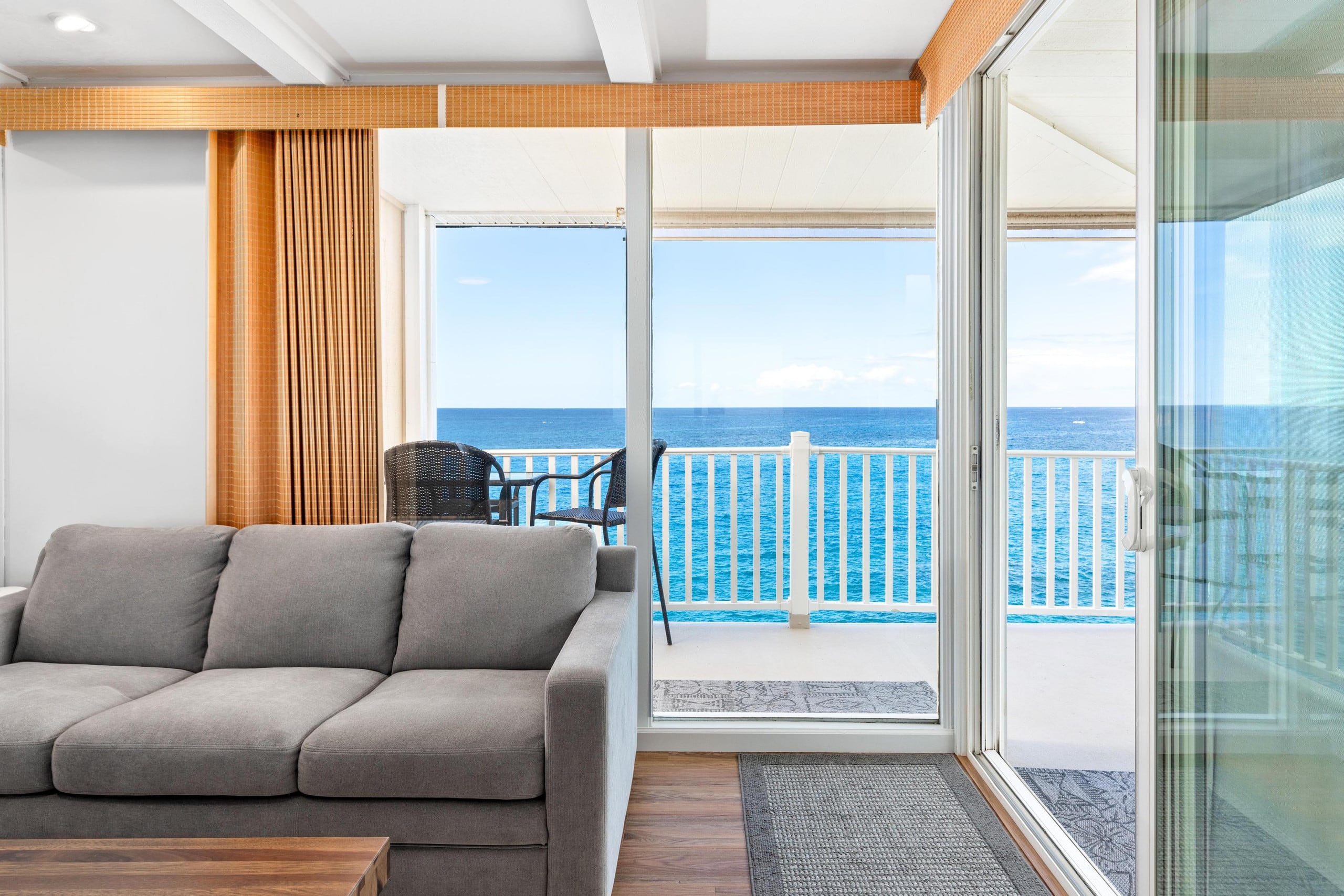 Condo in Kailua-Kona · ★4.52 · 1 bedroom · 2 beds · 1 bath - Image 2