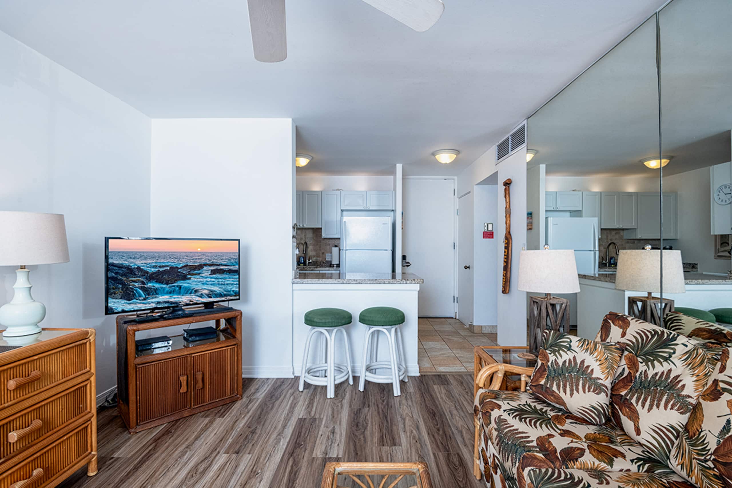 Condo in Kailua-Kona · ★4.61 · 1 bedroom · 2 beds · 1 bath - Image 5