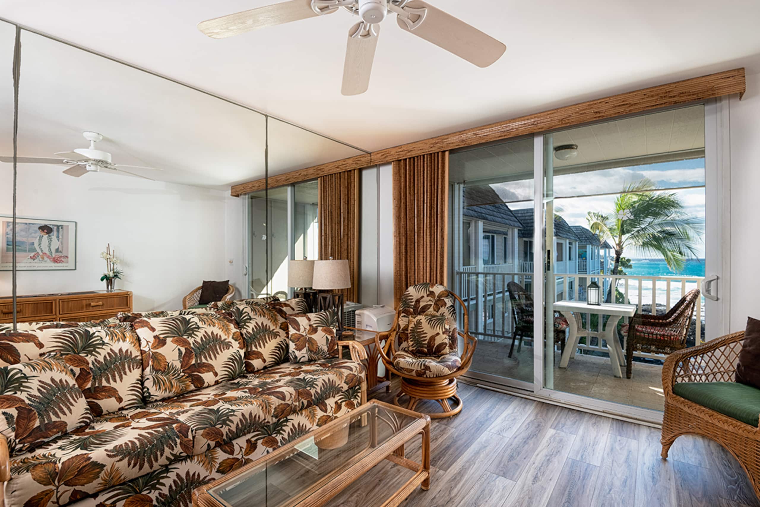 Condo in Kailua-Kona · ★4.61 · 1 bedroom · 2 beds · 1 bath - Image 3