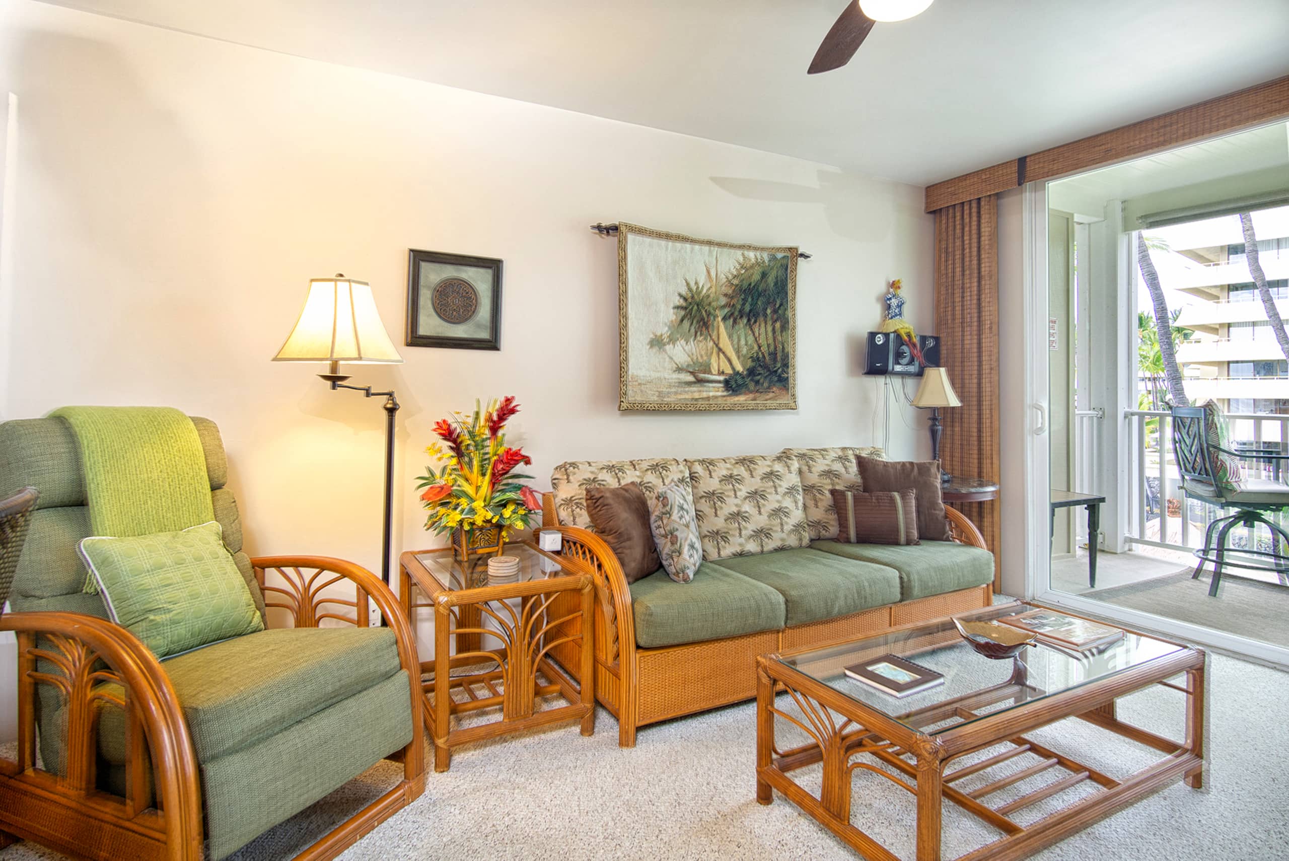 Condo in Kailua-Kona · ★4.57 · 1 bedroom · 2 beds · 1 bath - Image 3