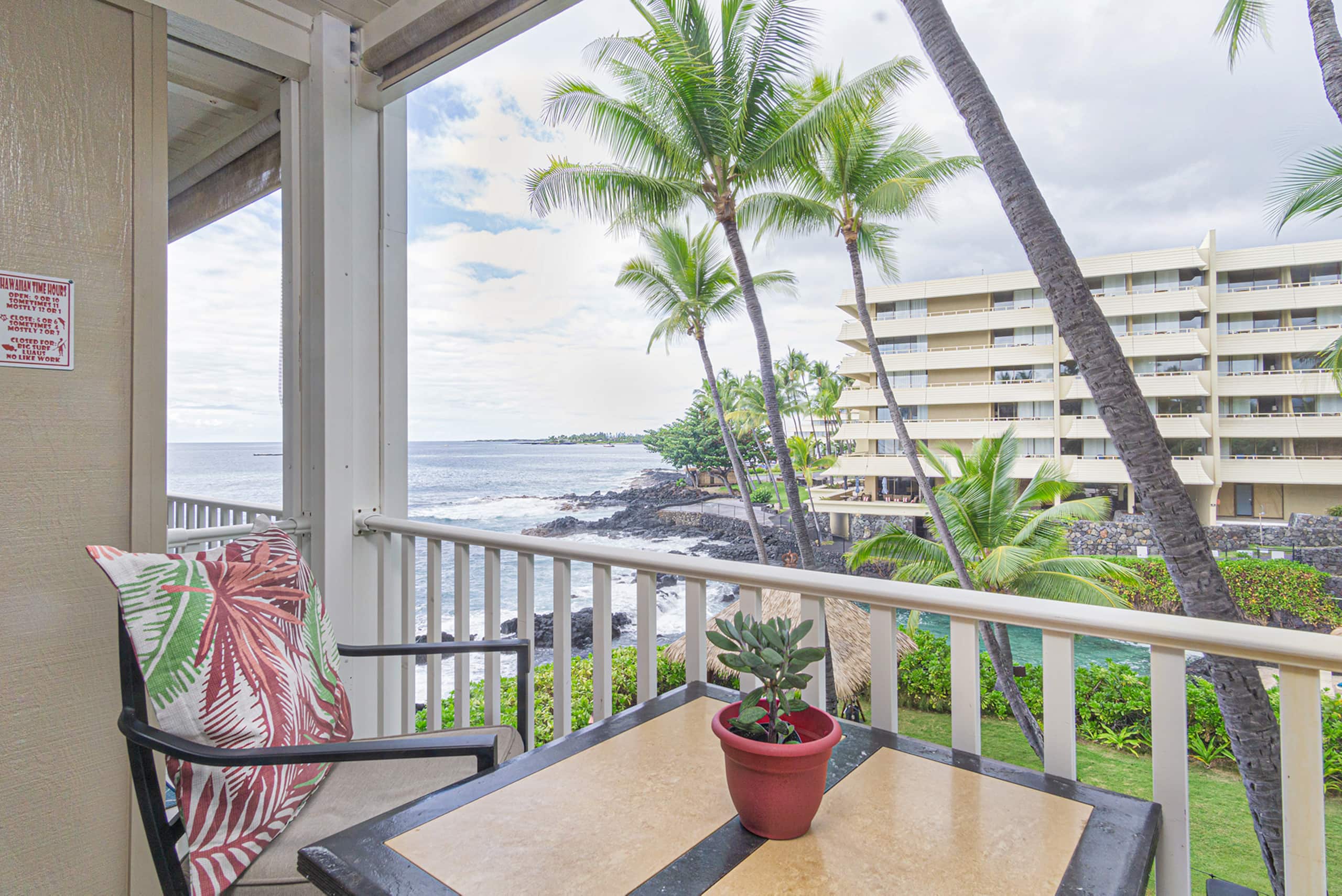 Condo in Kailua-Kona · ★4.57 · 1 bedroom · 2 beds · 1 bath - Image 22