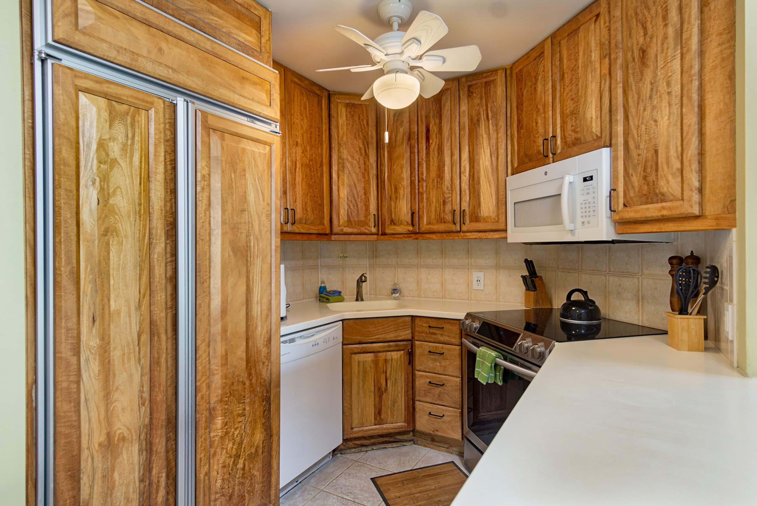Condo in Kailua-Kona · ★4.58 · 1 bedroom · 2 beds · 1 bath - Image 8