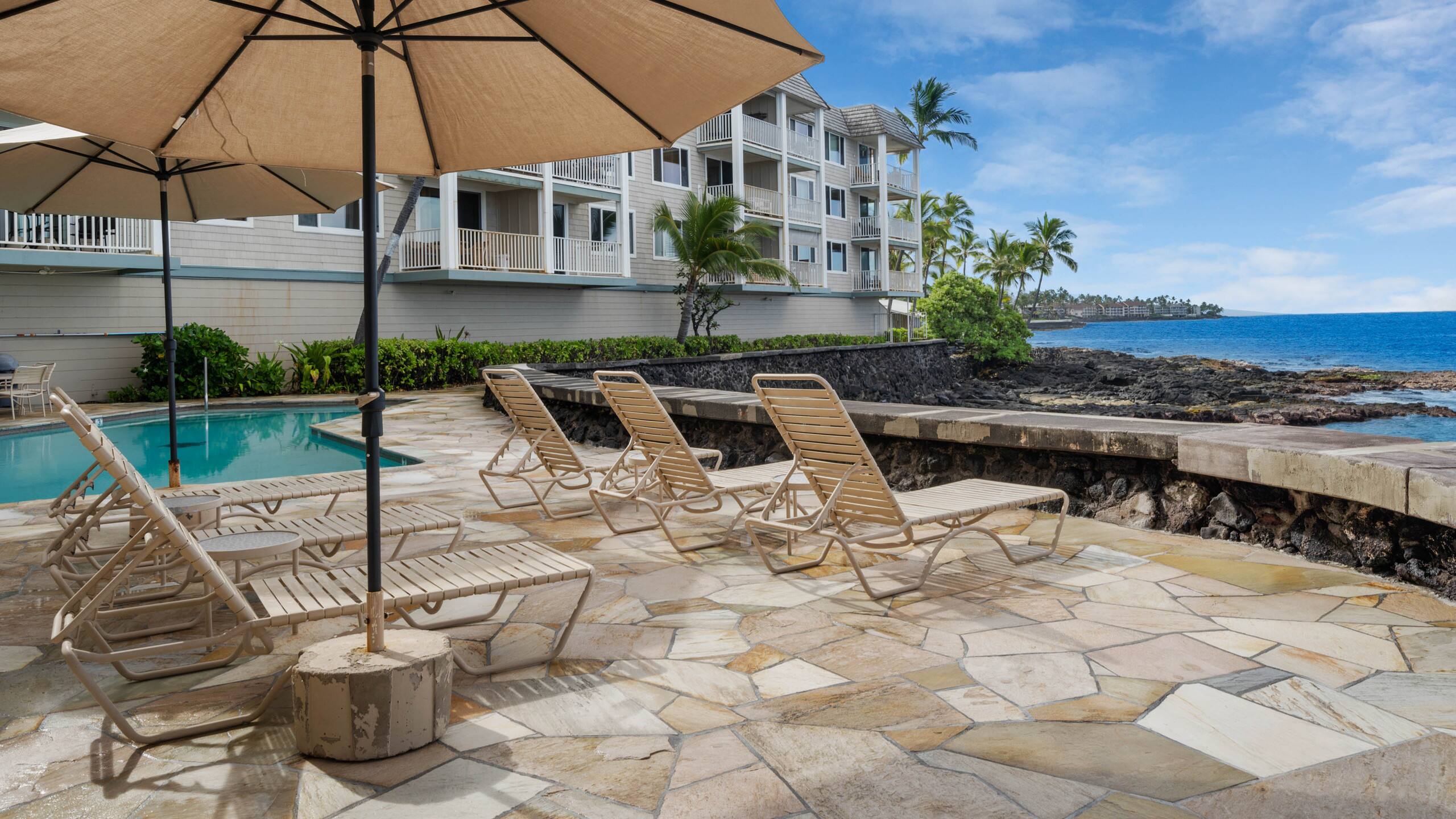 Condo in Kailua-Kona · ★4.66 · 1 bedroom · 2 beds · 1 bath - Image 18