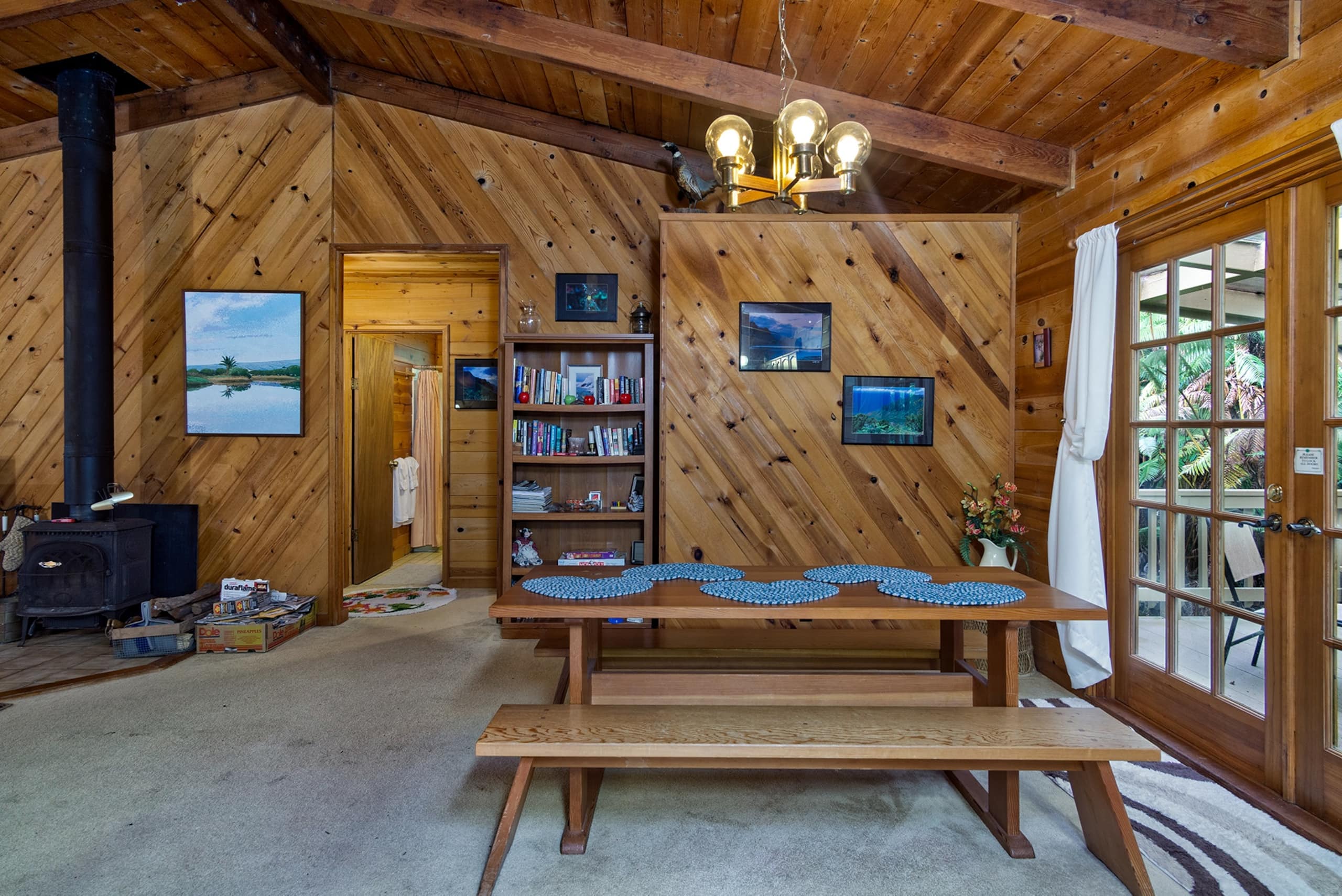 Home in Volcano · ★4.43 · 3 bedrooms · 5 beds · 2 private baths - Image 9