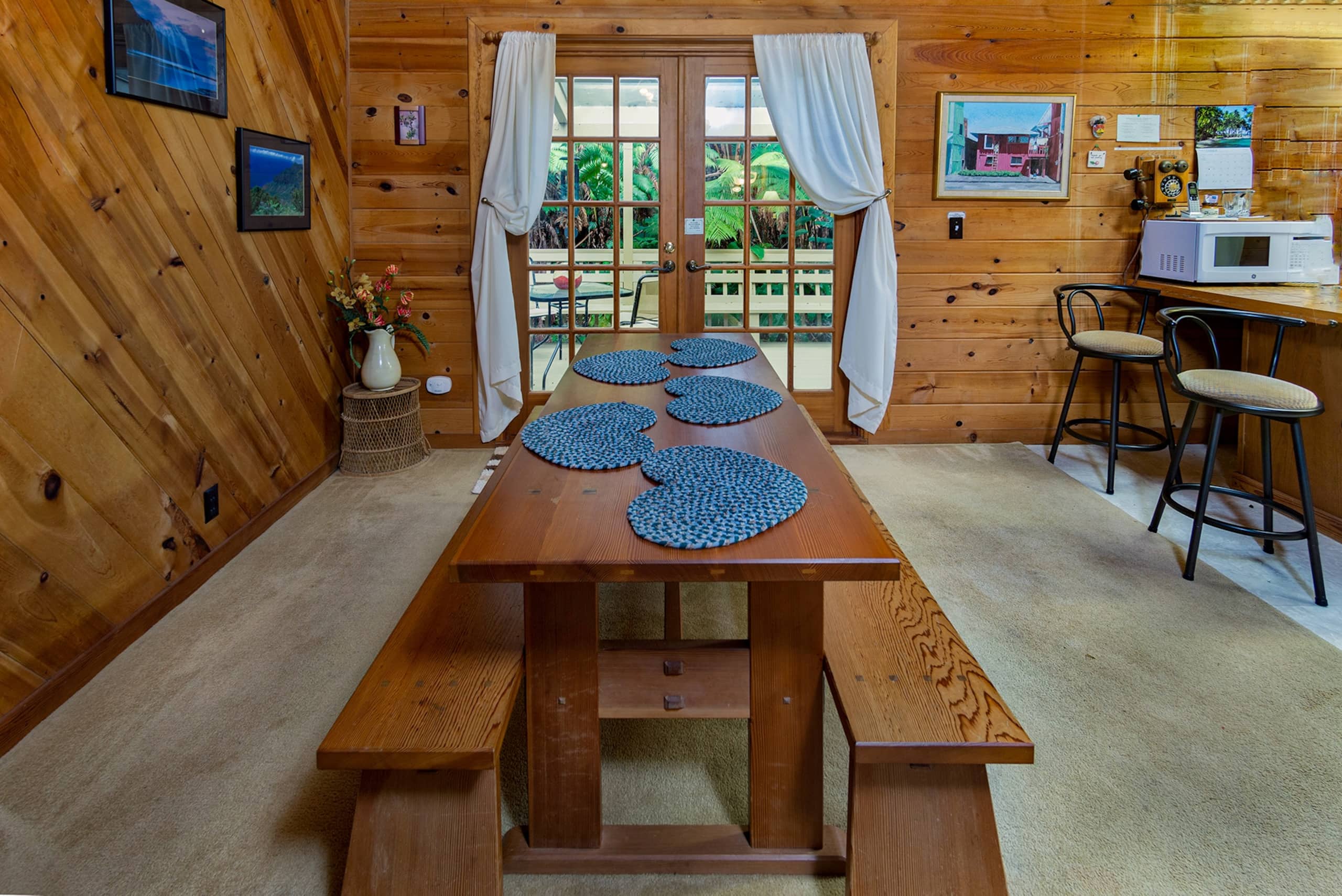 Home in Volcano · ★4.43 · 3 bedrooms · 5 beds · 2 private baths - Image 10