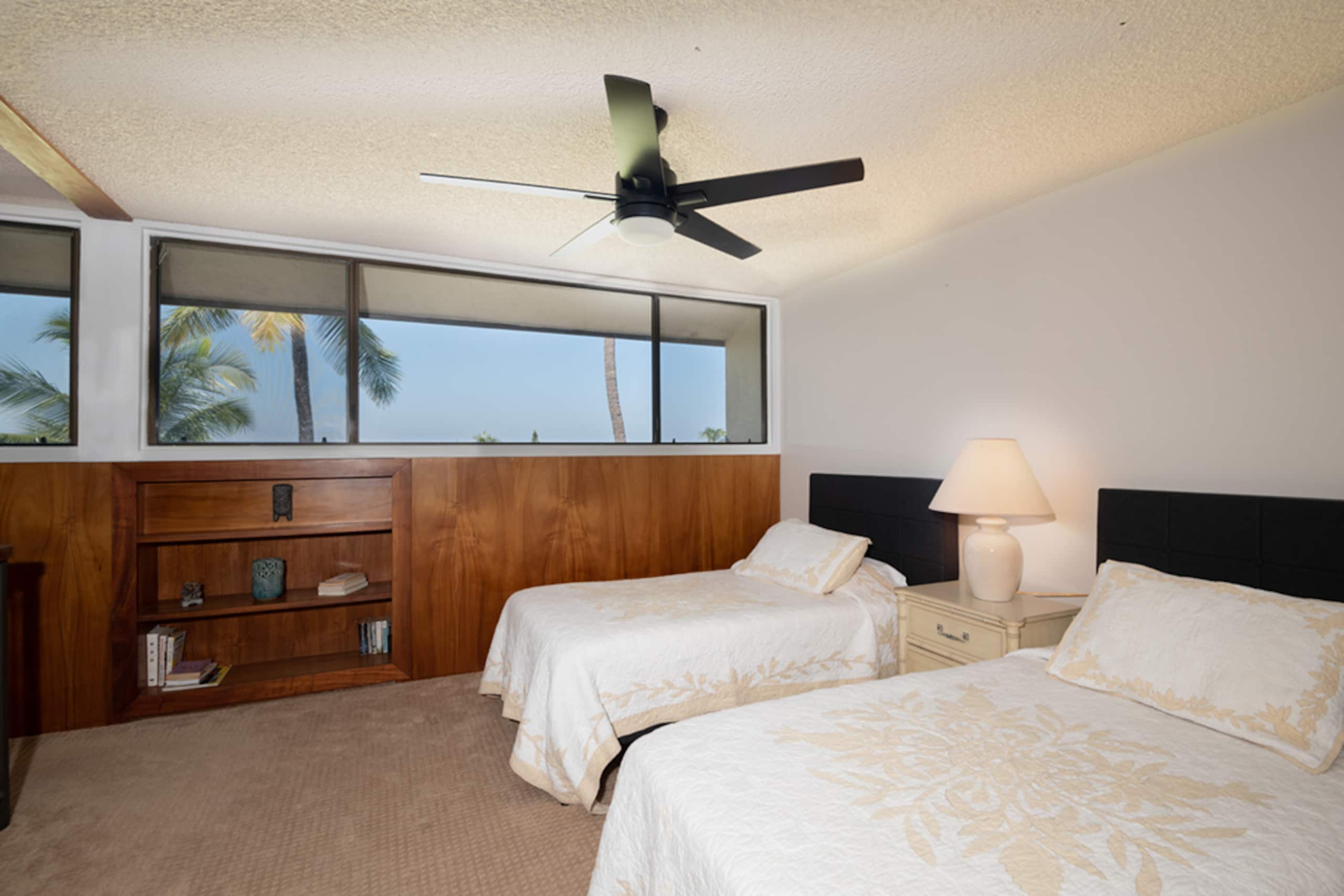 Condo in Kailua-Kona · ★4.79 · 3 bedrooms · 4 beds · 2 private baths - Image 8