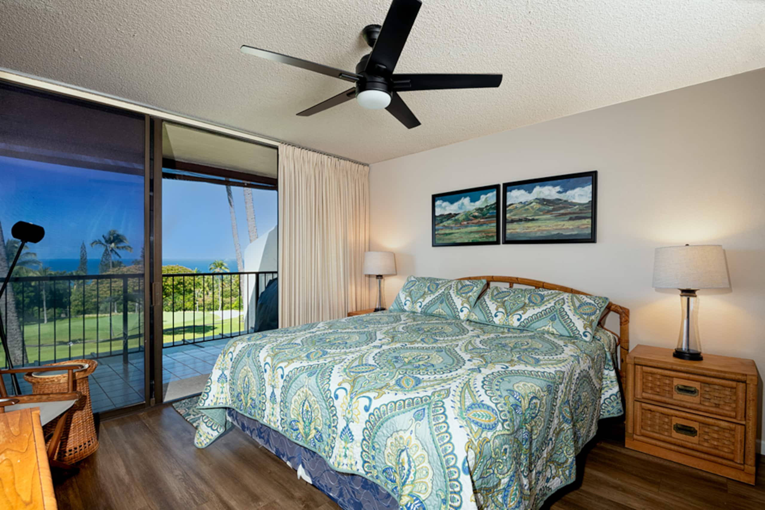 Condo in Kailua-Kona · ★4.79 · 3 bedrooms · 4 beds · 2 private baths - Image 1