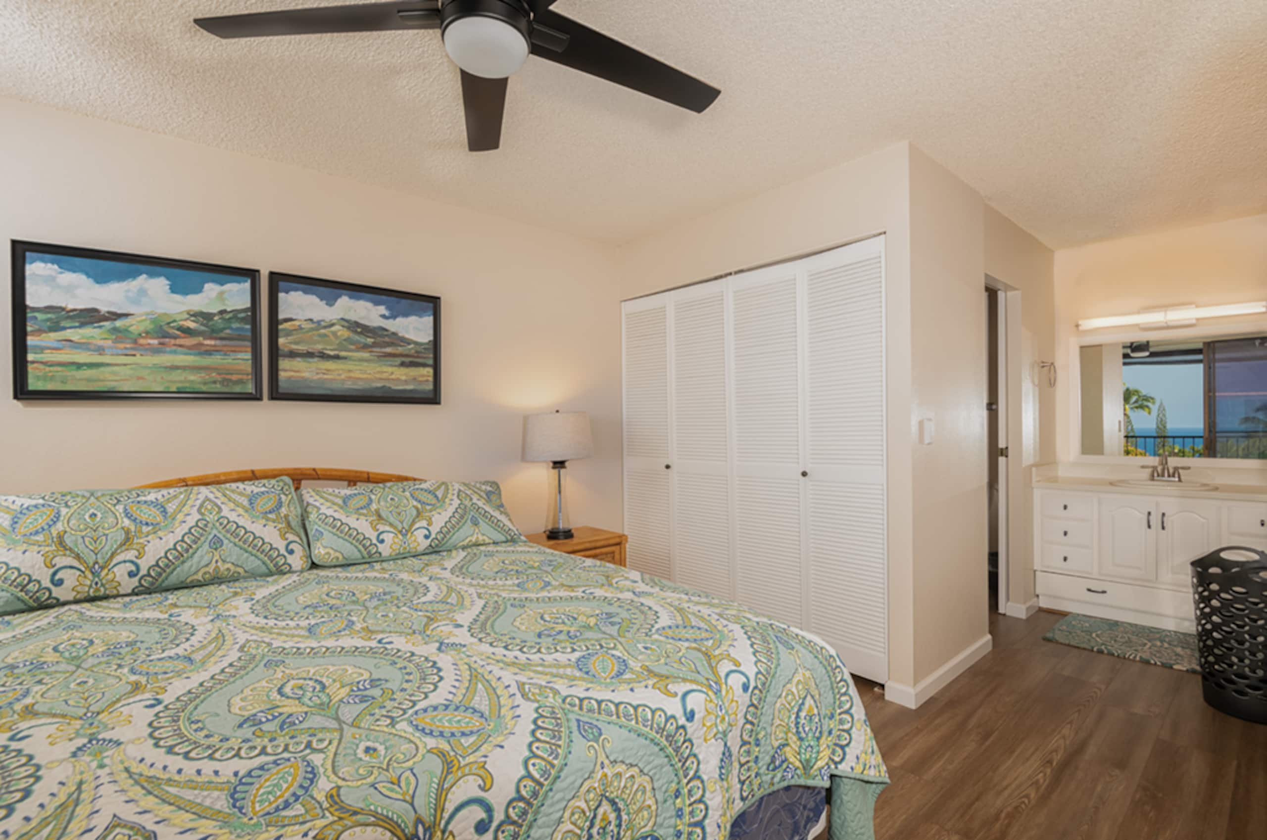 Condo in Kailua-Kona · ★4.79 · 3 bedrooms · 4 beds · 2 private baths - Image 7