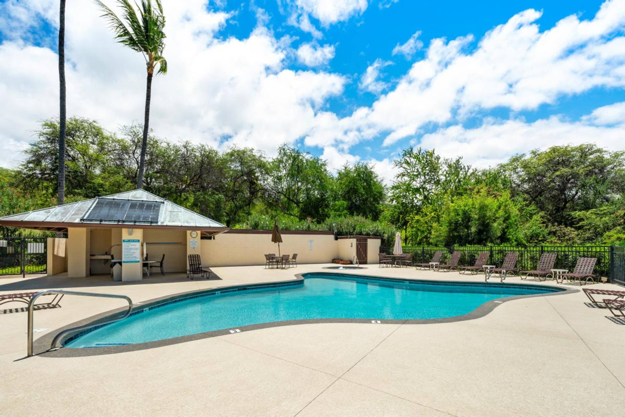 Condo in Kailua-Kona · ★4.7 · 2 bedrooms · 2 beds · 2 baths - Image 41