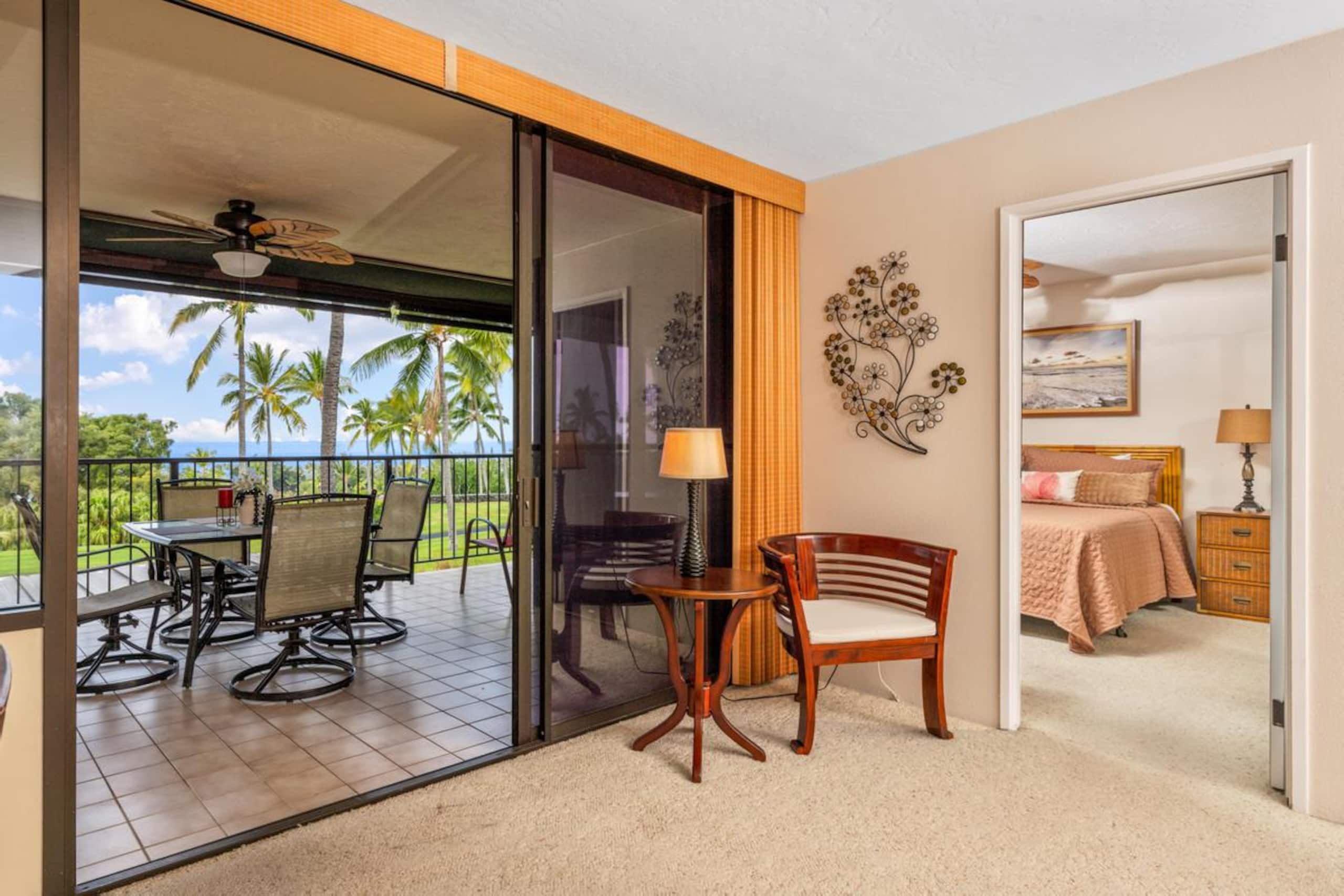Condo in Kailua-Kona · ★4.7 · 2 bedrooms · 2 beds · 2 baths - Image 17
