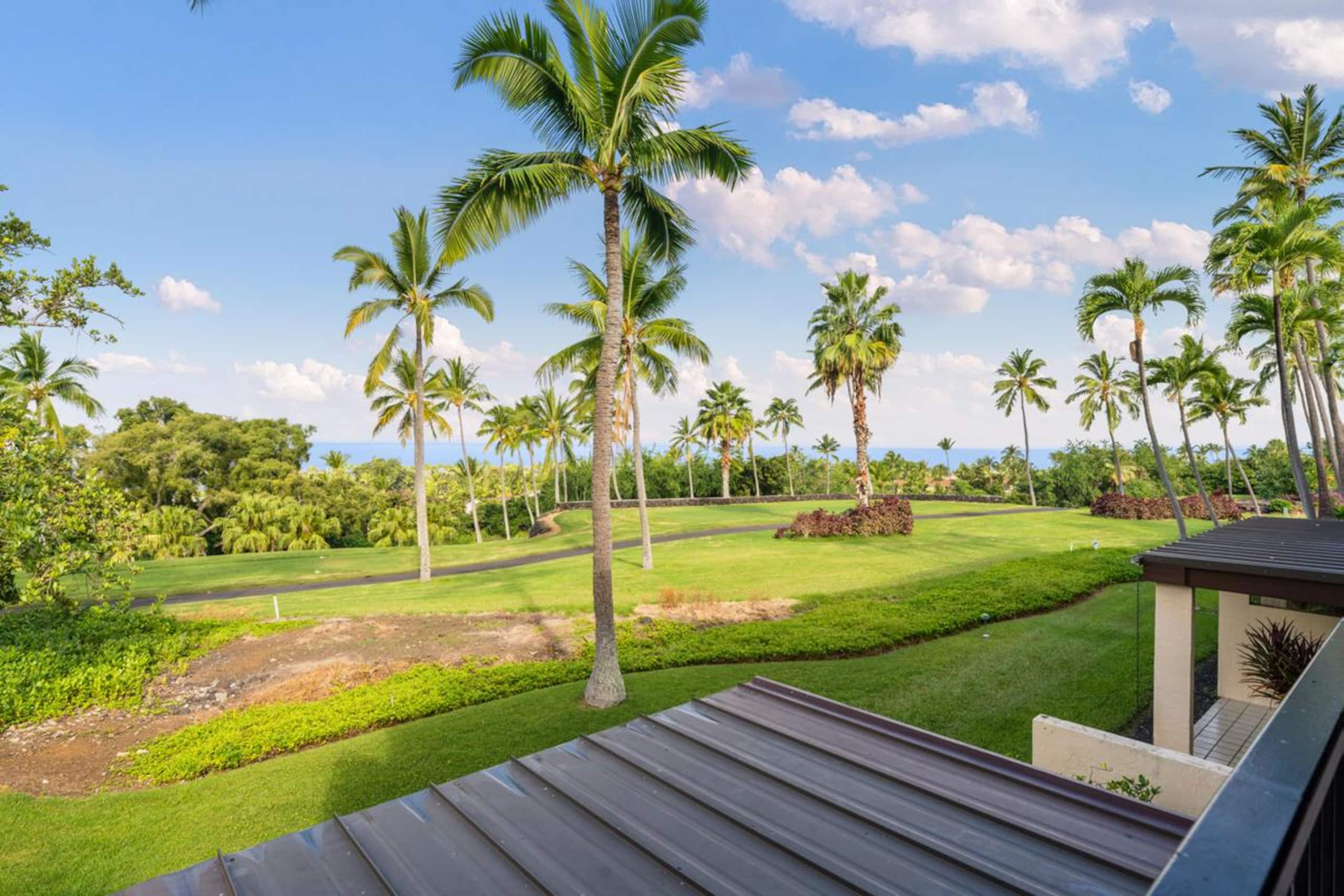 Condo in Kailua-Kona · ★4.7 · 2 bedrooms · 2 beds · 2 baths - Image 20