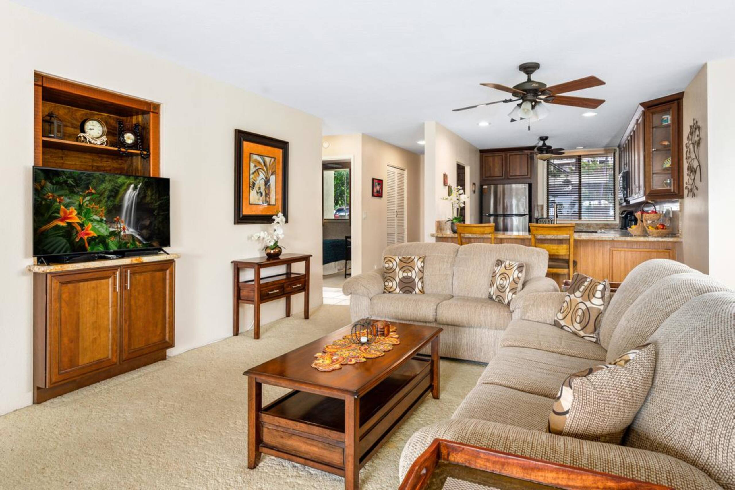 Condo in Kailua-Kona · ★4.7 · 2 bedrooms · 2 beds · 2 baths - Image 6