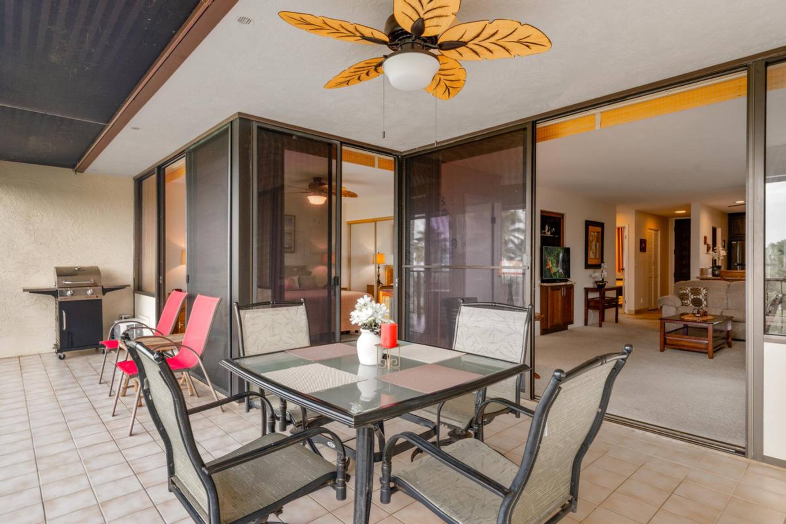 Condo in Kailua-Kona · ★4.7 · 2 bedrooms · 2 beds · 2 baths - Image 18