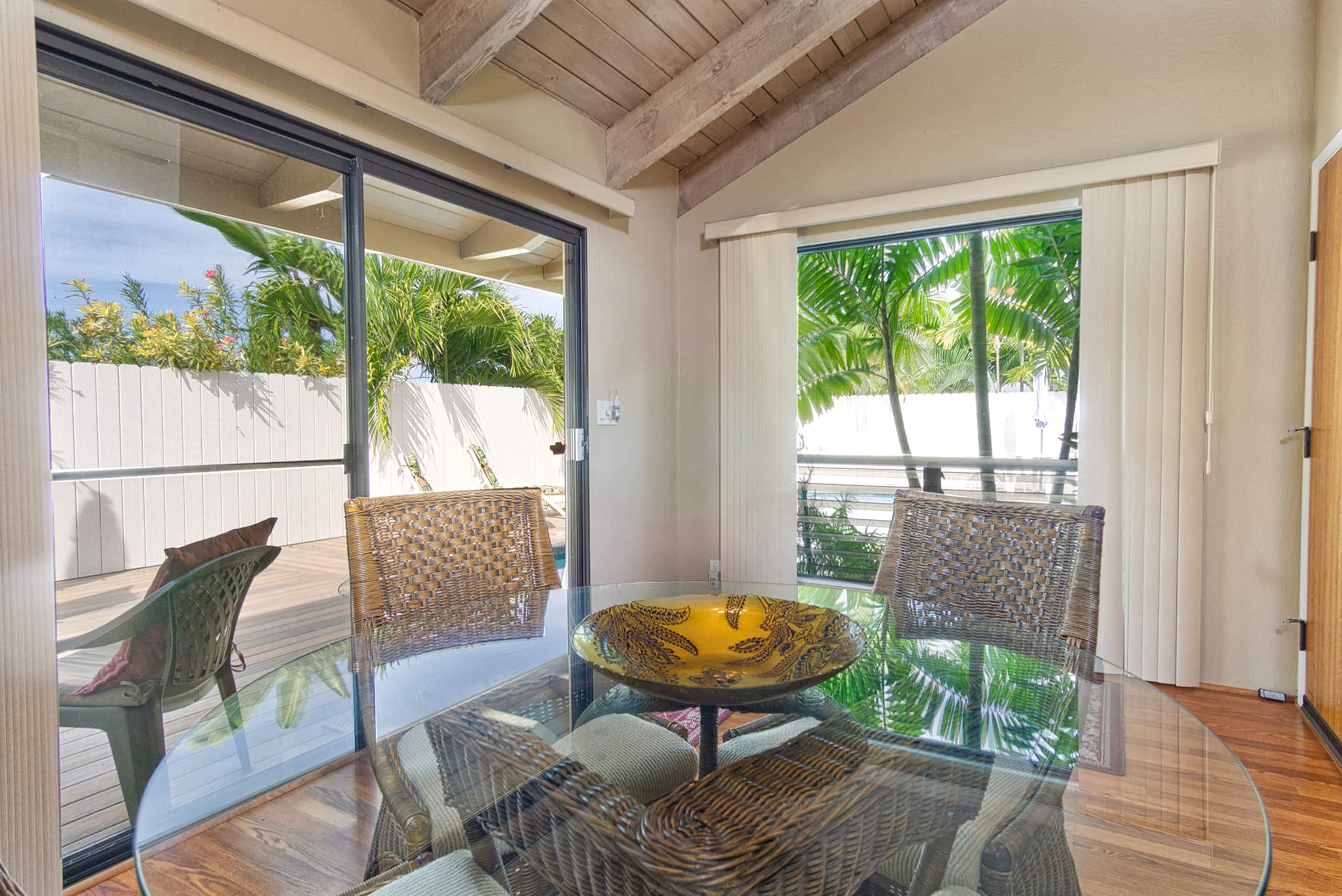 Home in Kailua-Kona · ★4.53 · 2 bedrooms · 2 beds · 2 baths - Image 4