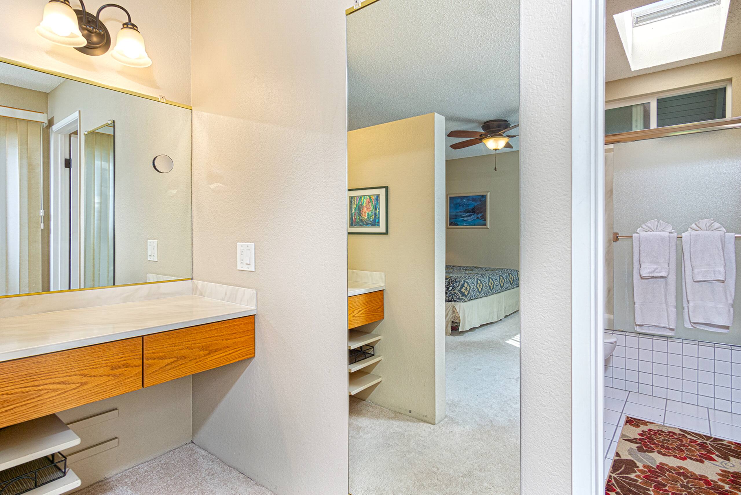Home in Kailua-Kona · ★4.53 · 2 bedrooms · 2 beds · 2 baths - Image 9