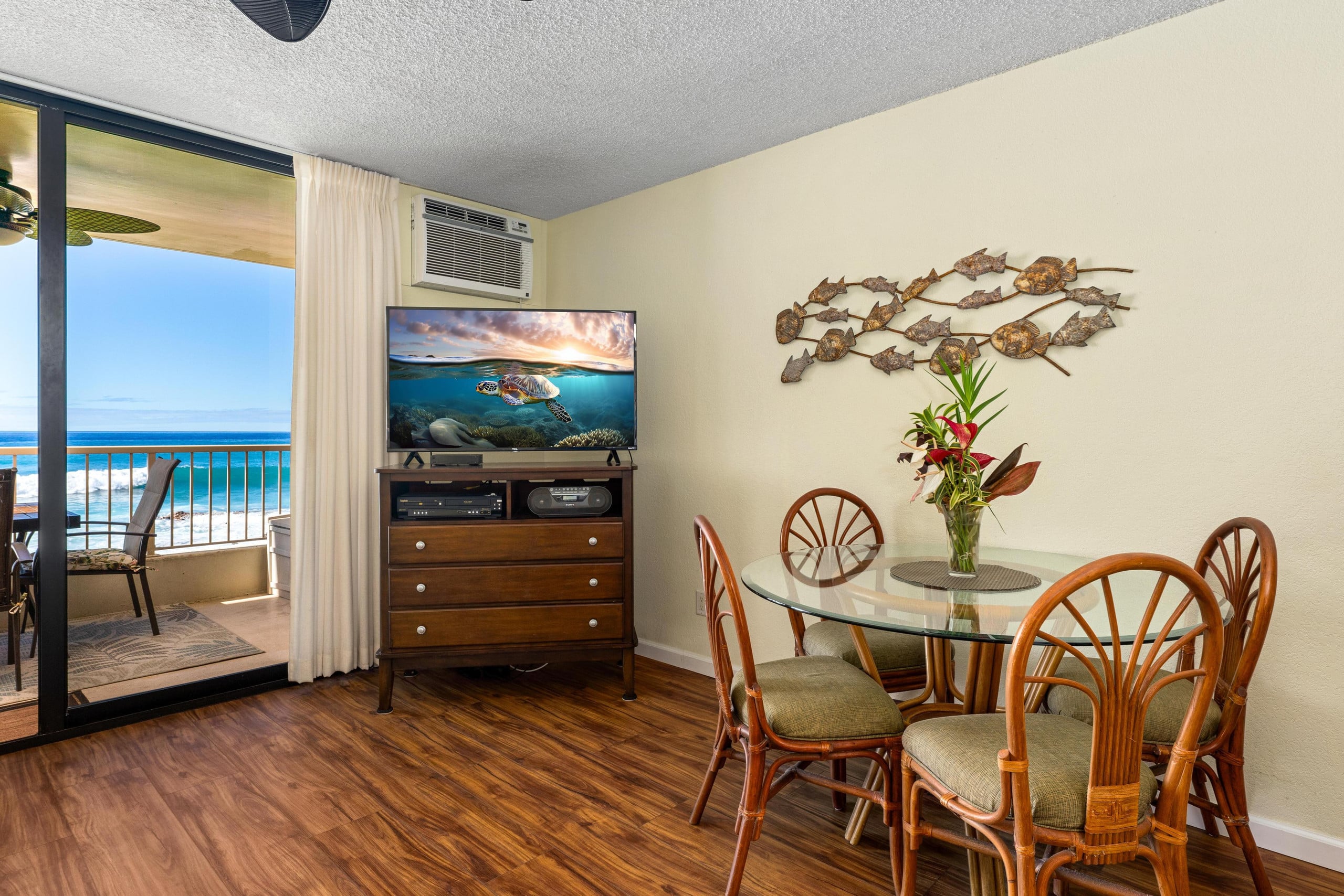 Condo in Kailua-Kona · ★4.68 · 1 bedroom · 2 beds · 1 bath - Image 26