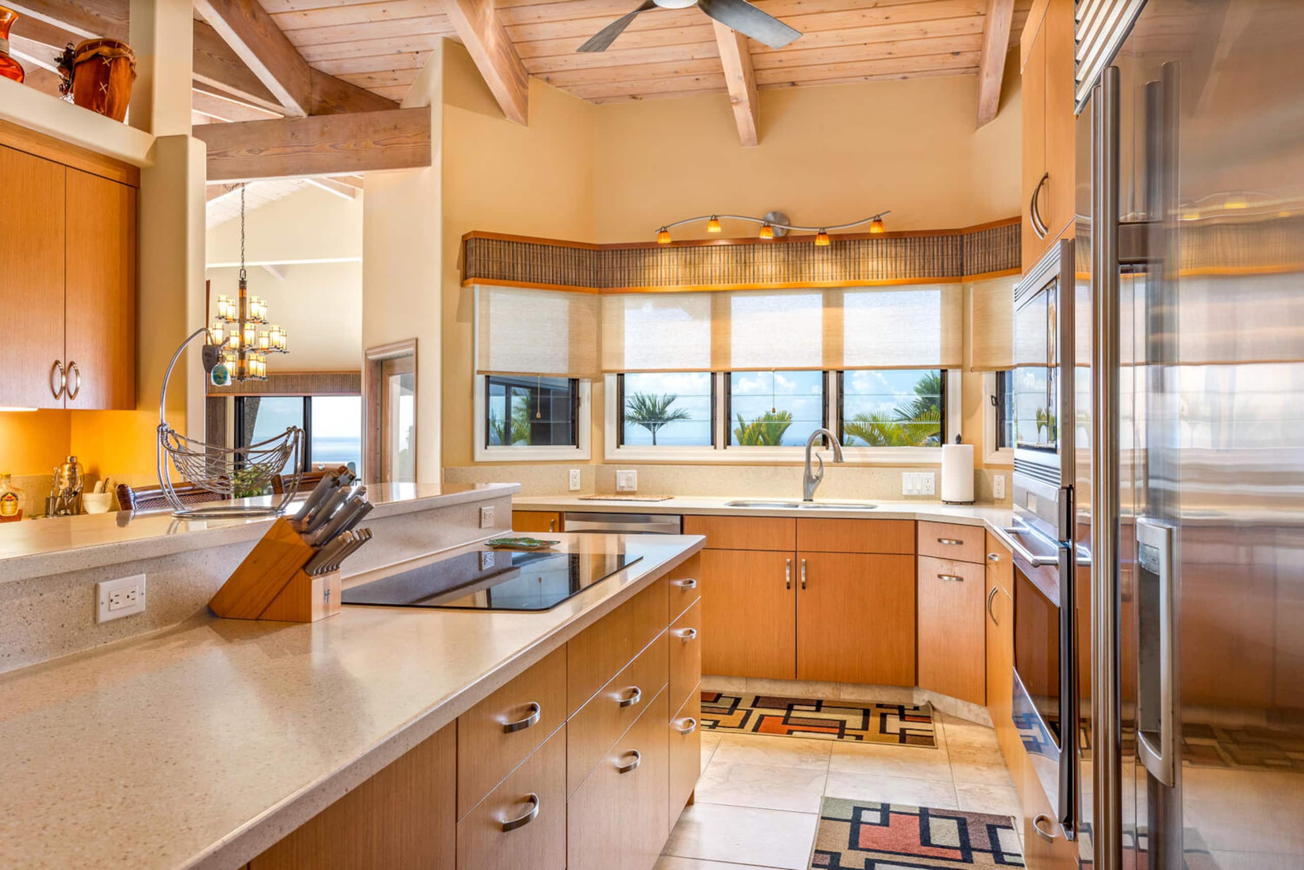 Home in Kailua-Kona · ★4.94 · 3 bedrooms · 3 beds · 3.5 baths - Image 2