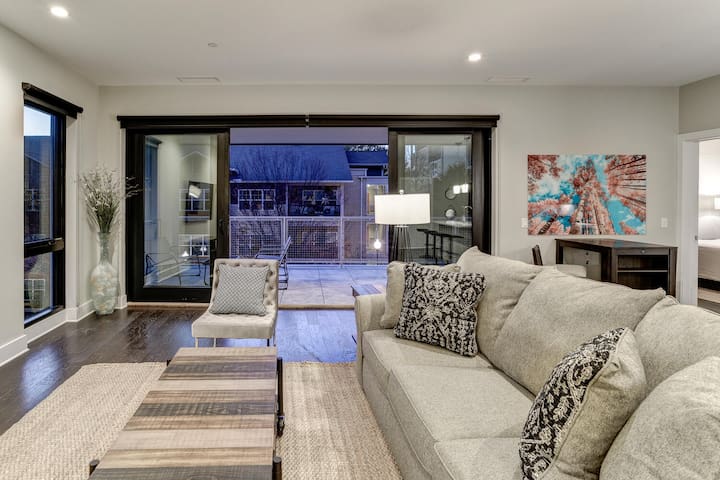 Biltmore Avenue Balcony Condo