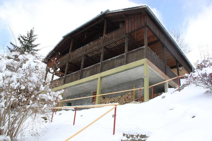 High Mountain Chalet – Great Views! gallery image 2