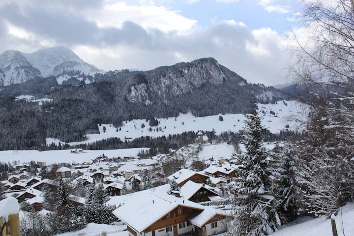 High Mountain Chalet – Great Views!